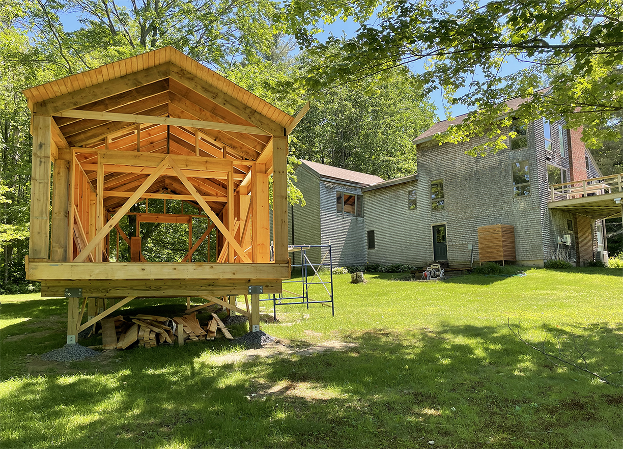 Deans Mountain Studio.png