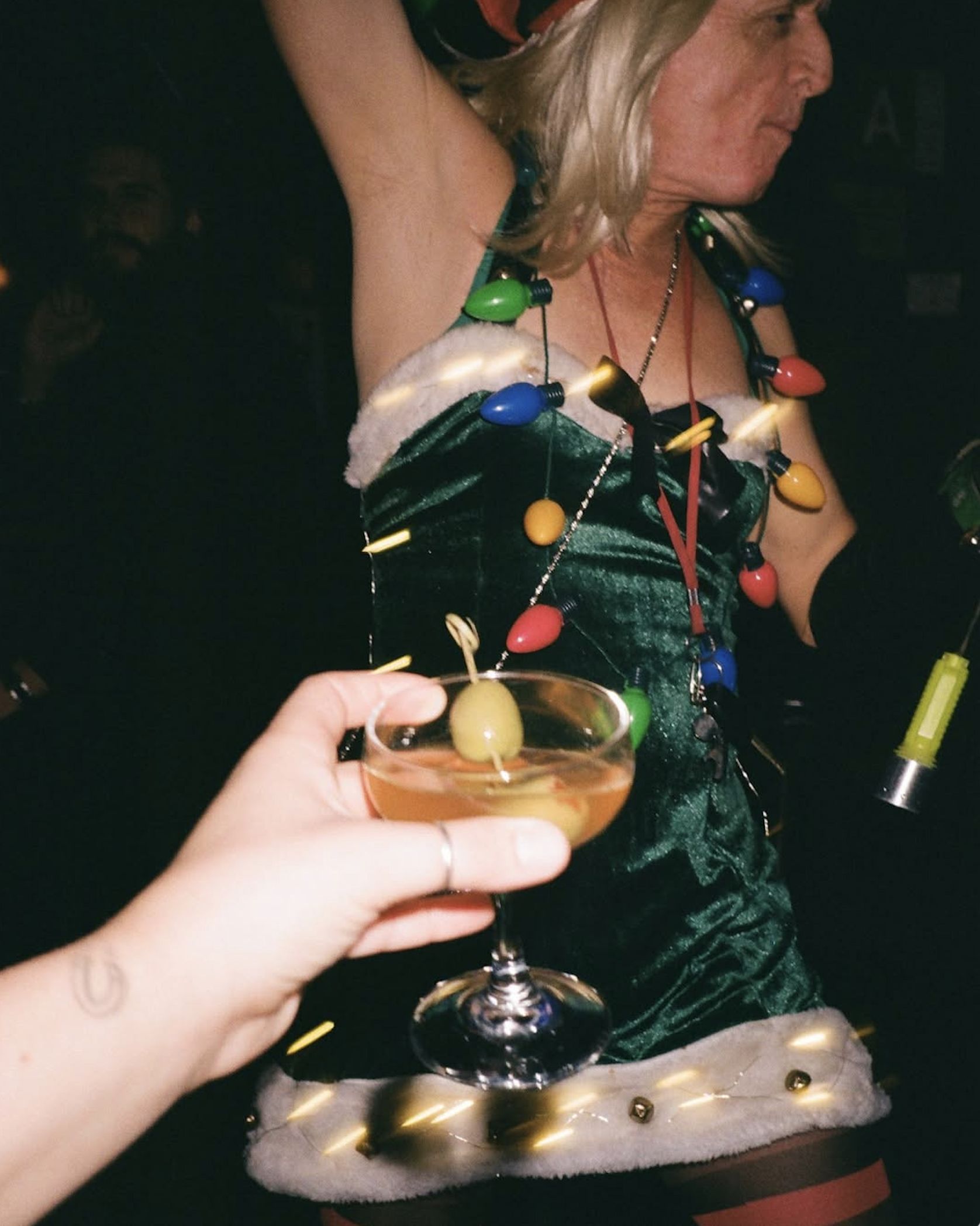 slow-sunday-creatives-amanda-adam-christmas-party-9.png
