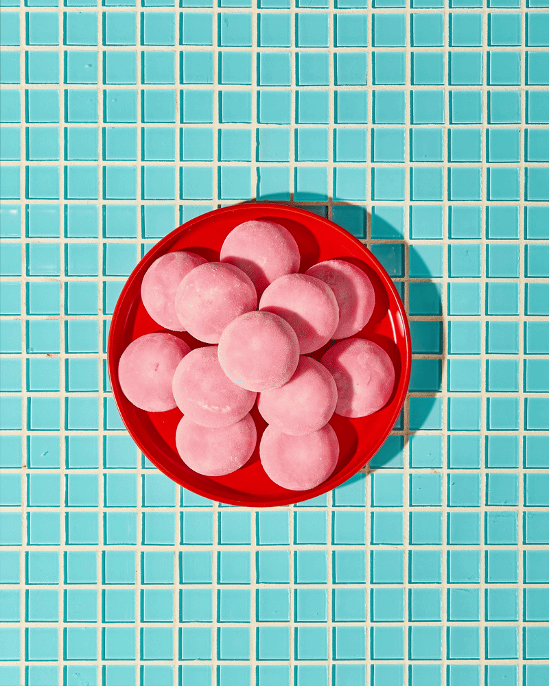 slow-sunday-creatives-claire-bruhl-sweety-7.gif