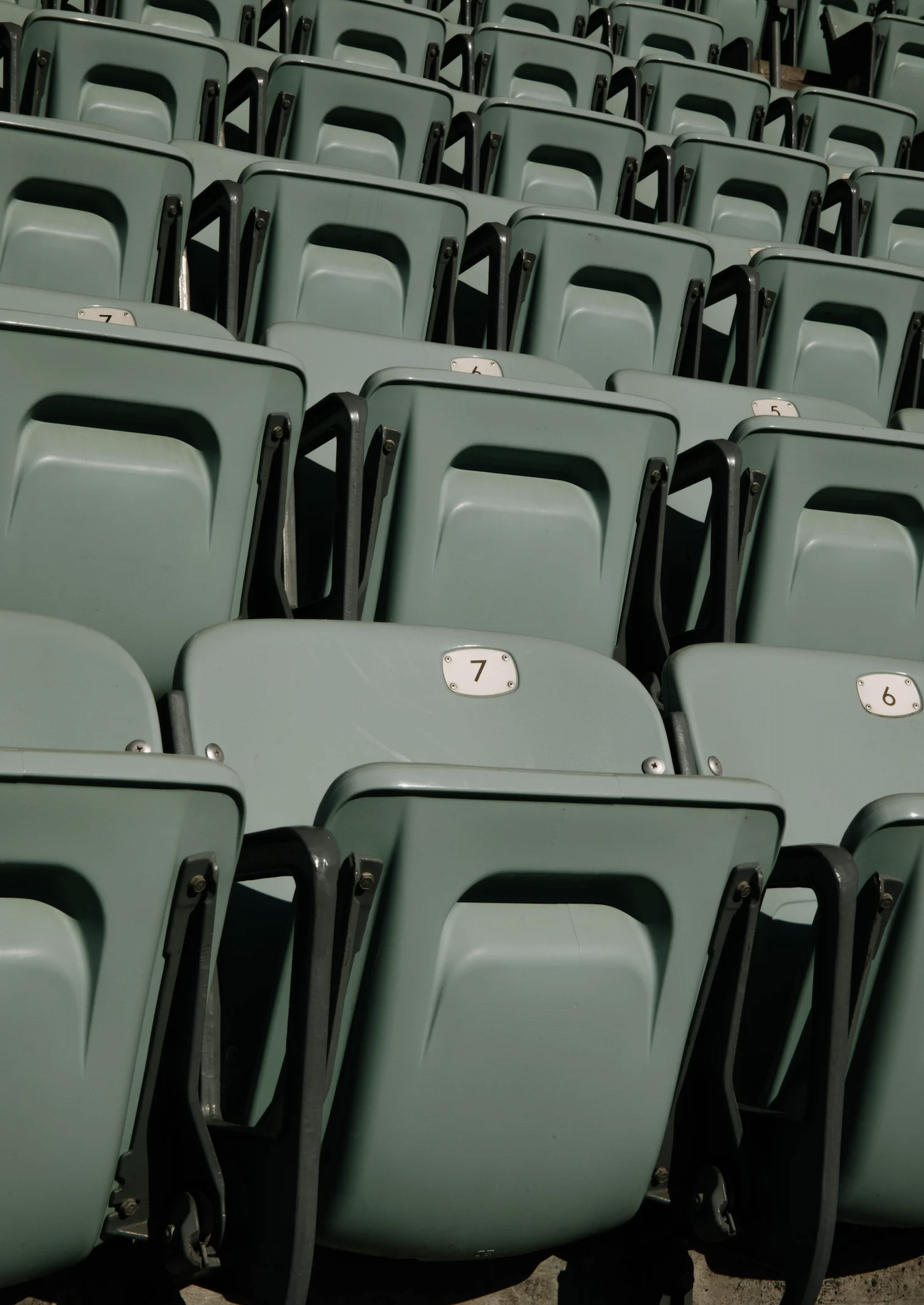 slow-sunday-creatives-kris-ryan-la-dodgers-stadium-10.png