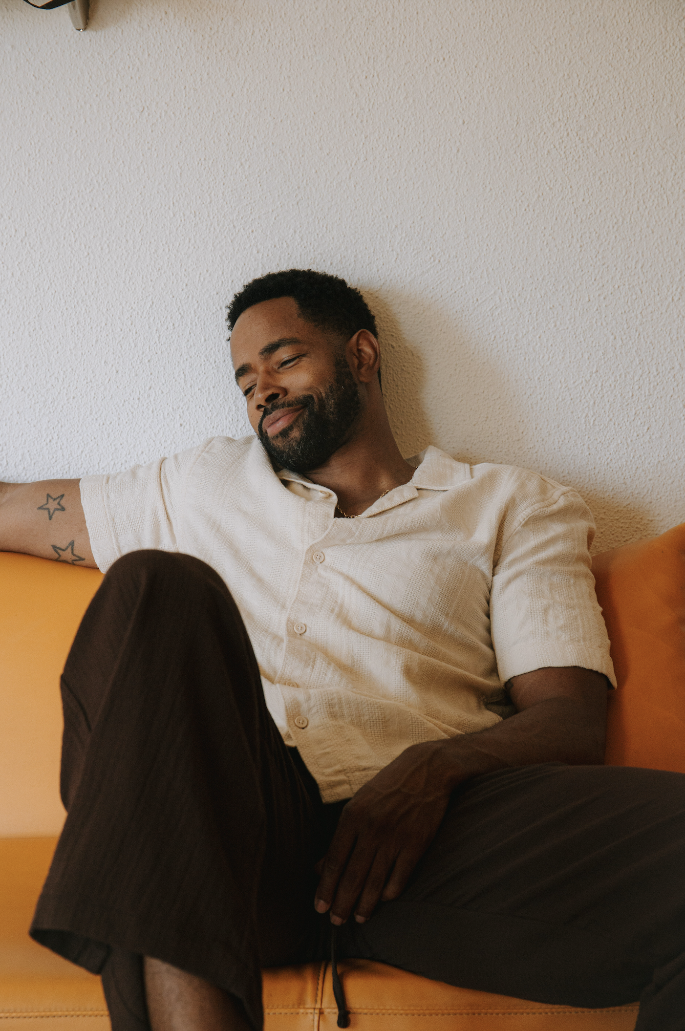 slow-sunday-creatives-kris-ryan-jay-ellis-home-15.png