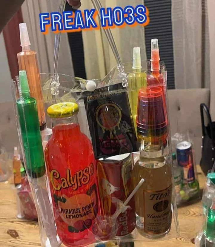 FREAK HOOO