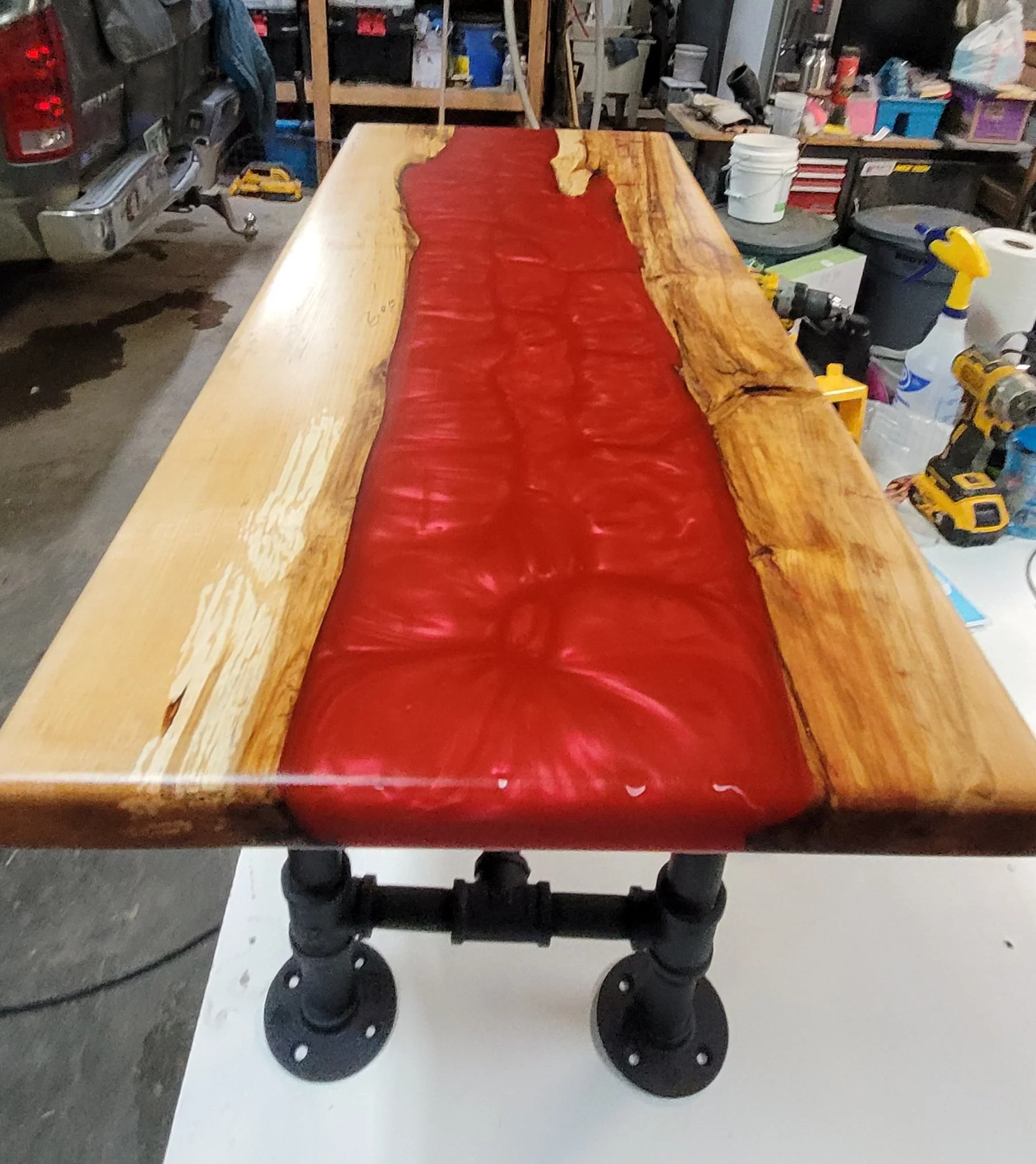16" X 38" bench
Alaska Birch and Firetruck Red
Black Pipe Legs