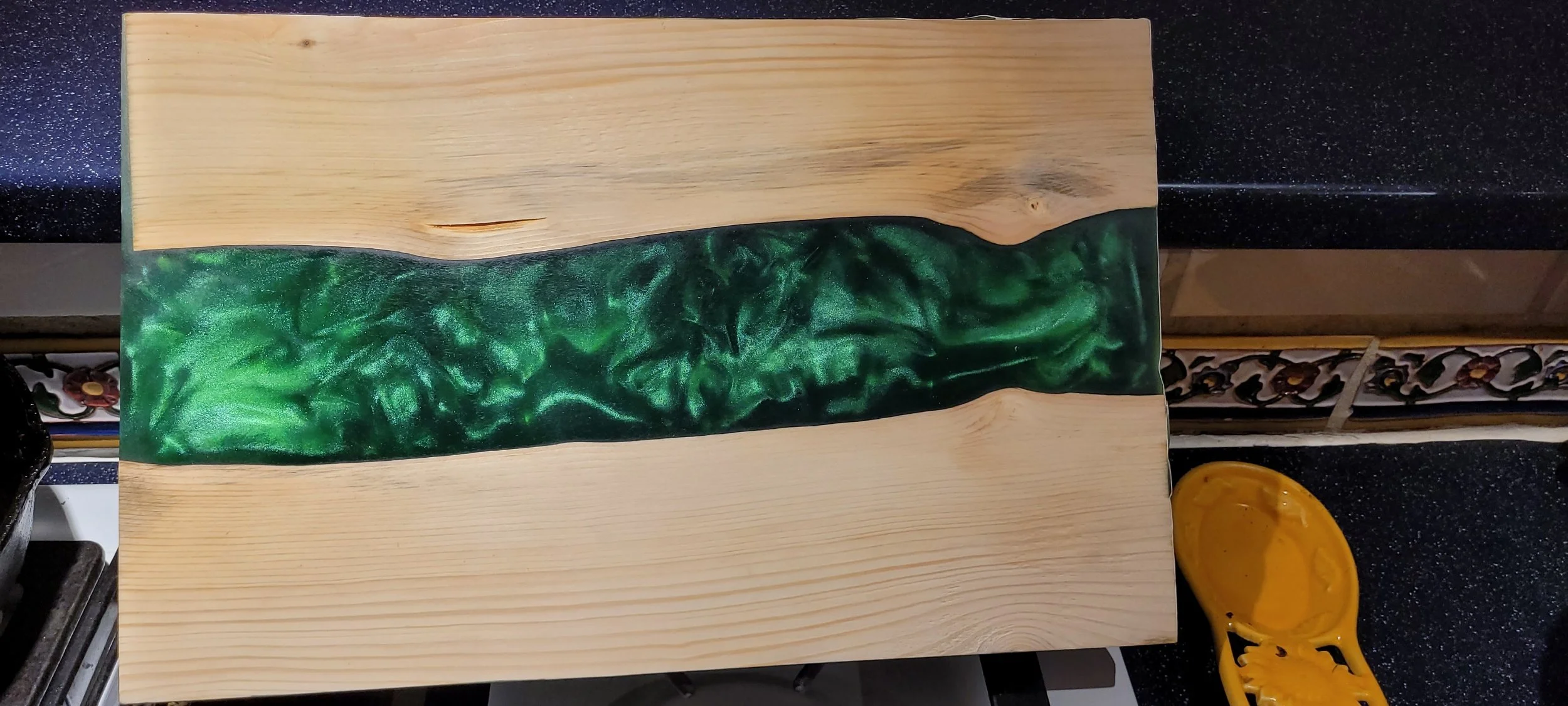 10" X 18" cutting board
White Spruce and Highlands Green