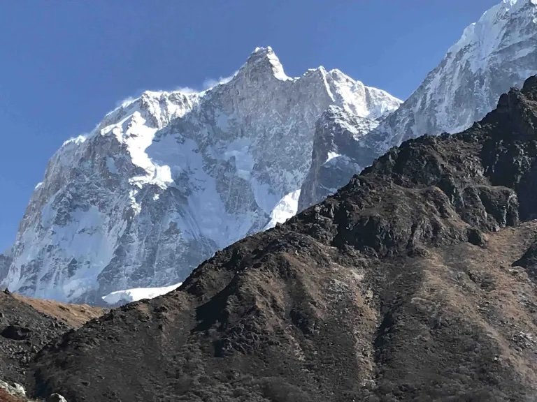 Stunning Mt Jannu