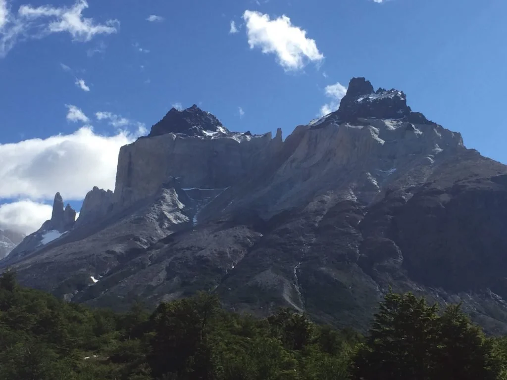 Los Cuernos mountain