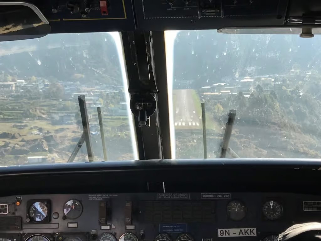  Coming into land at Lukla Airport