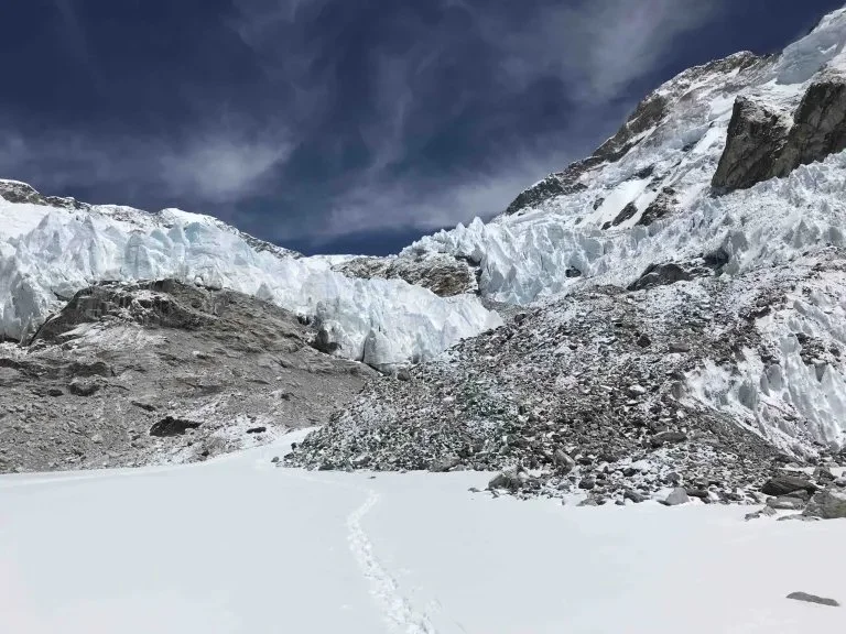 View up towards camp 1 and 2 on Makalu