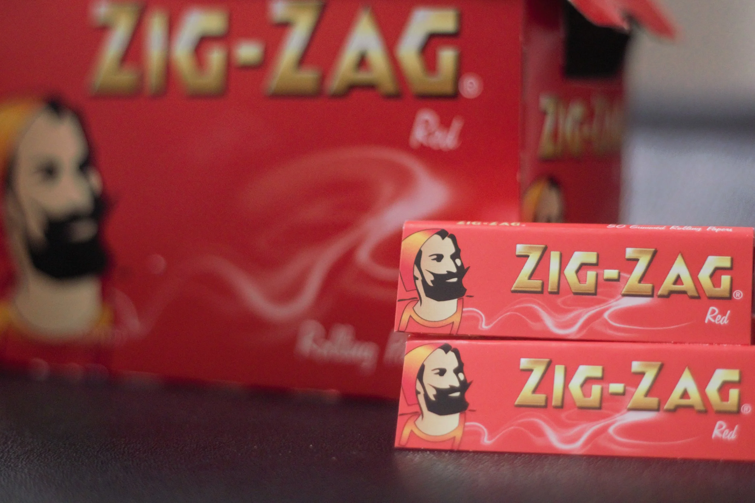10 Zig Zag Rolling Papers