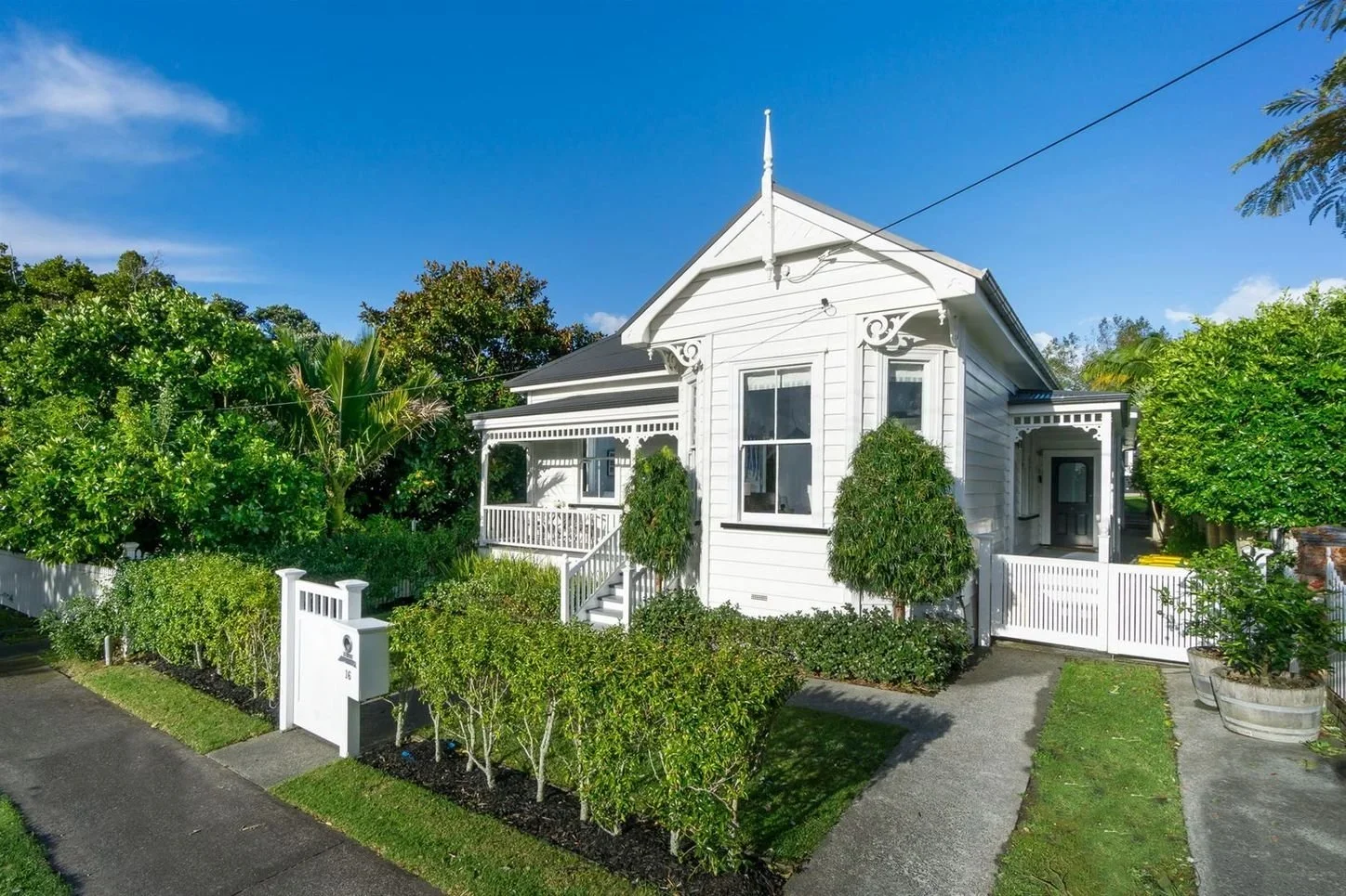 coast-and-country-homes-ponsonby-character-home-restoration-details.webp