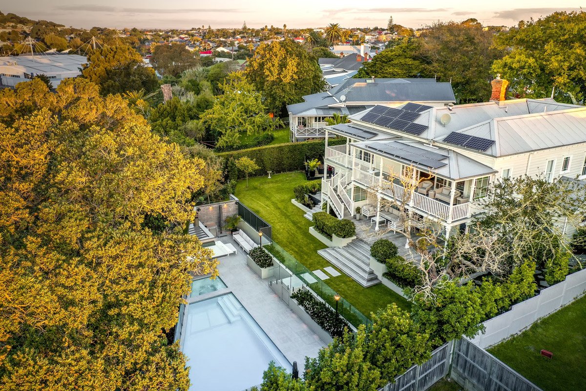 coast-and-country-homes-stanley-point-custom-pool.jpg