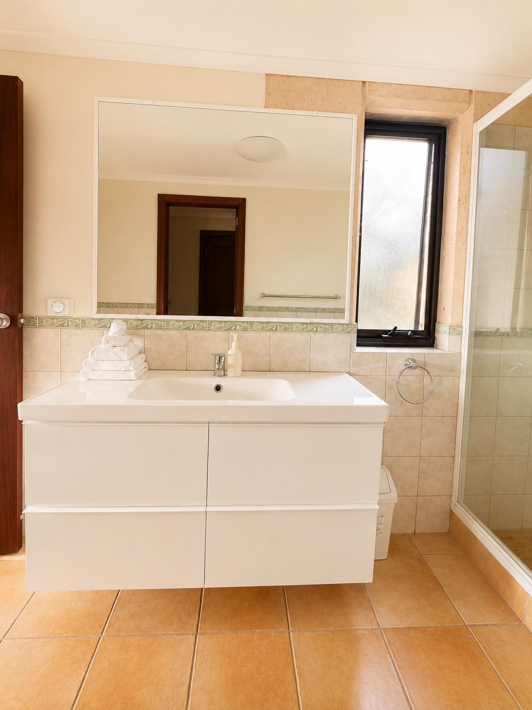 superior bathroom.PNG