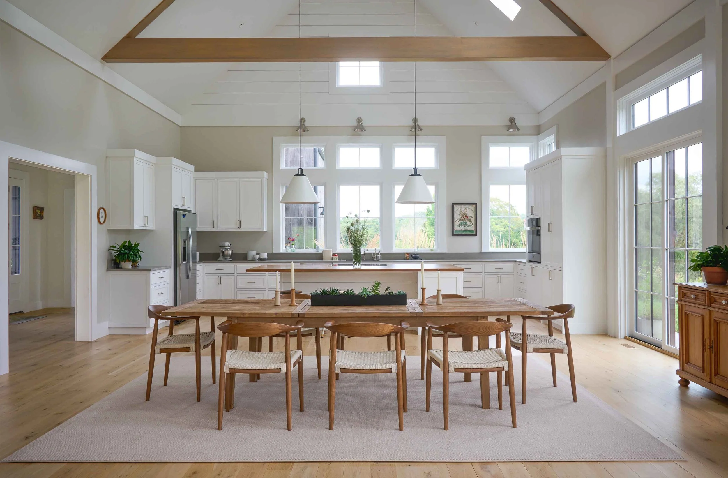 04-bedford-ny-three-barns-residence-kitchen-living-vaulted-ceiling.jpg