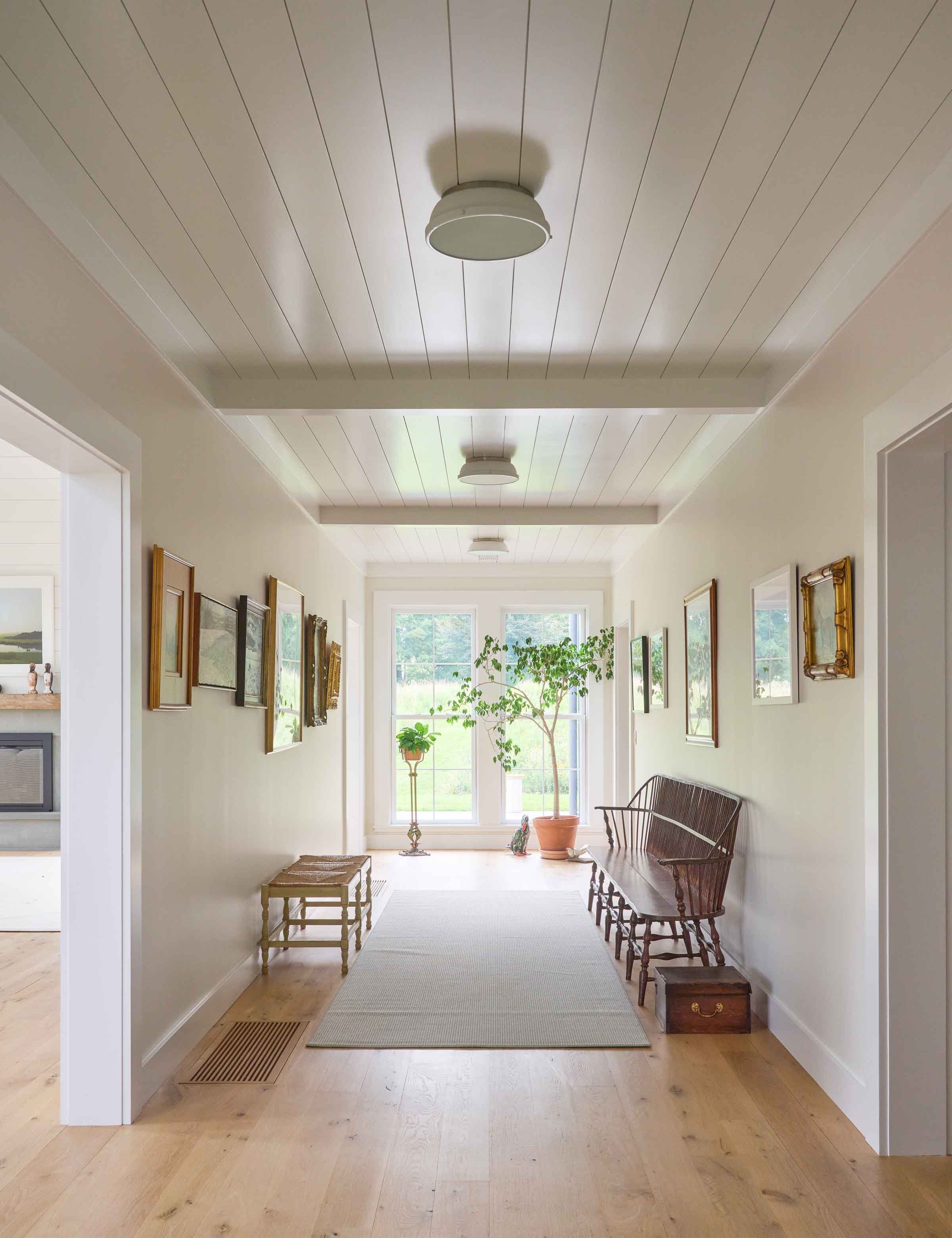 05-bedford-ny-three-barns-residence-hallway-circulation-gallery.jpg