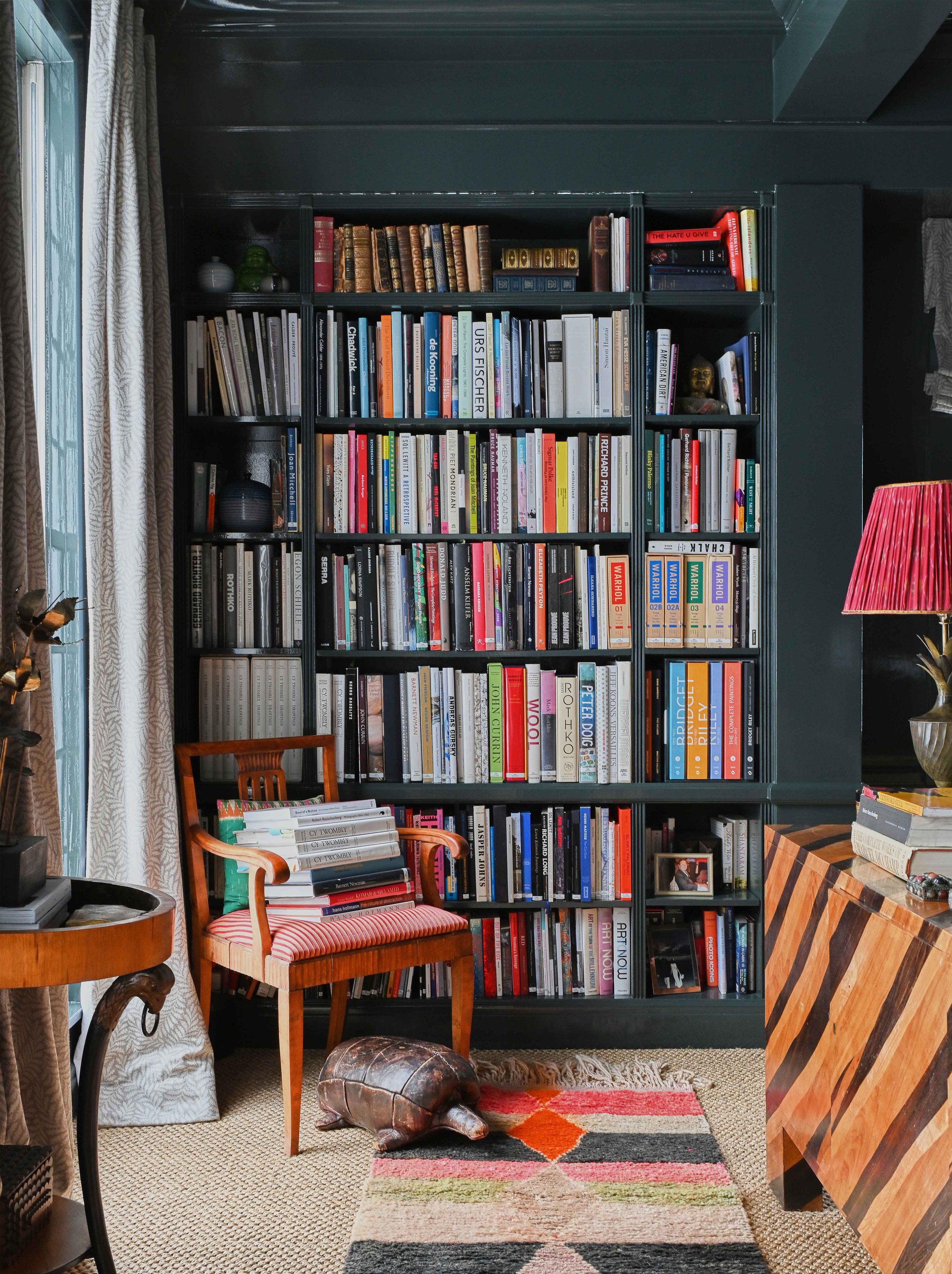 11-bedford-ny-greek-revival-library-bookshelf-detail.jpg