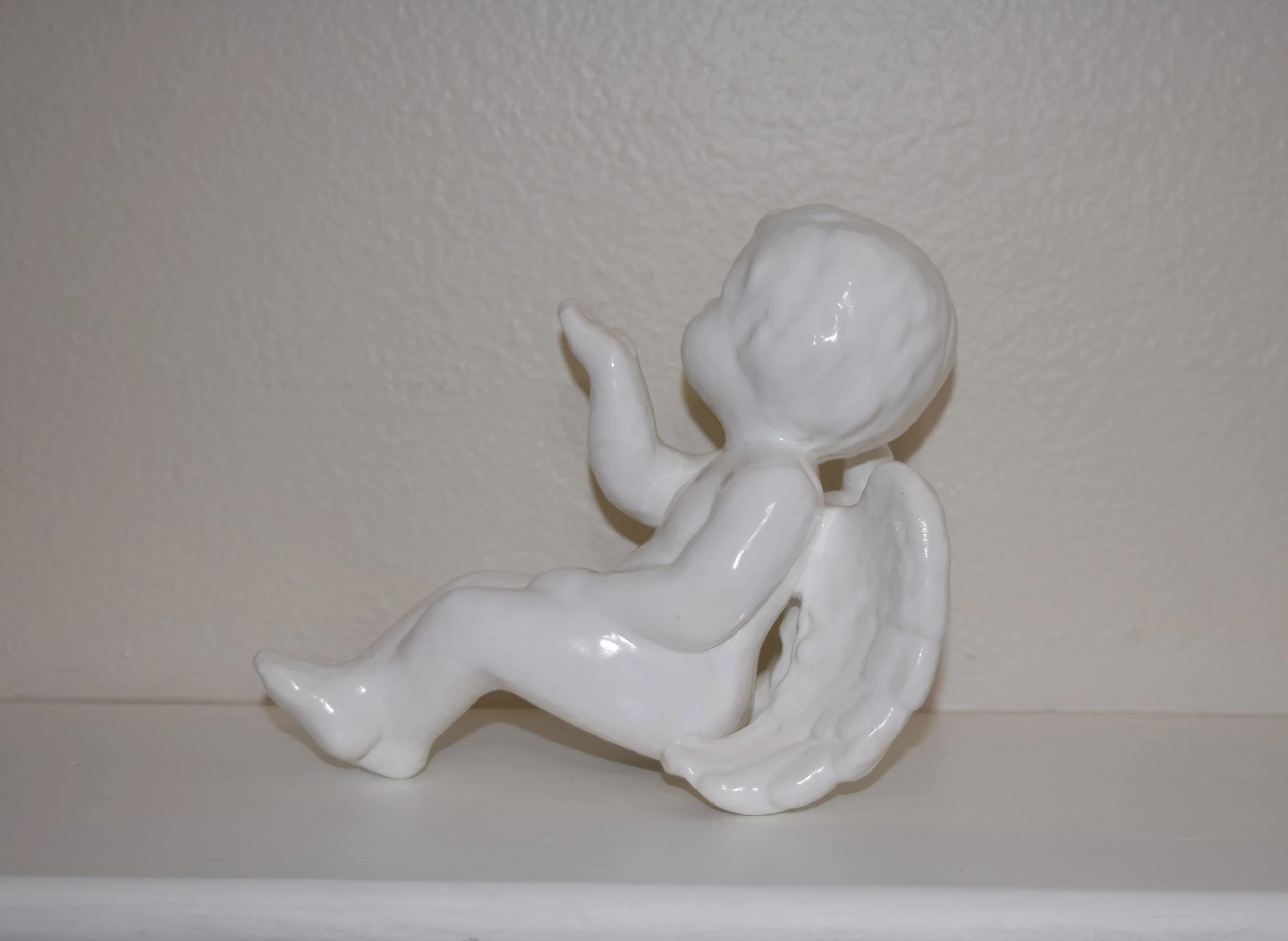 Kiss Opaque Angel_side.jpg