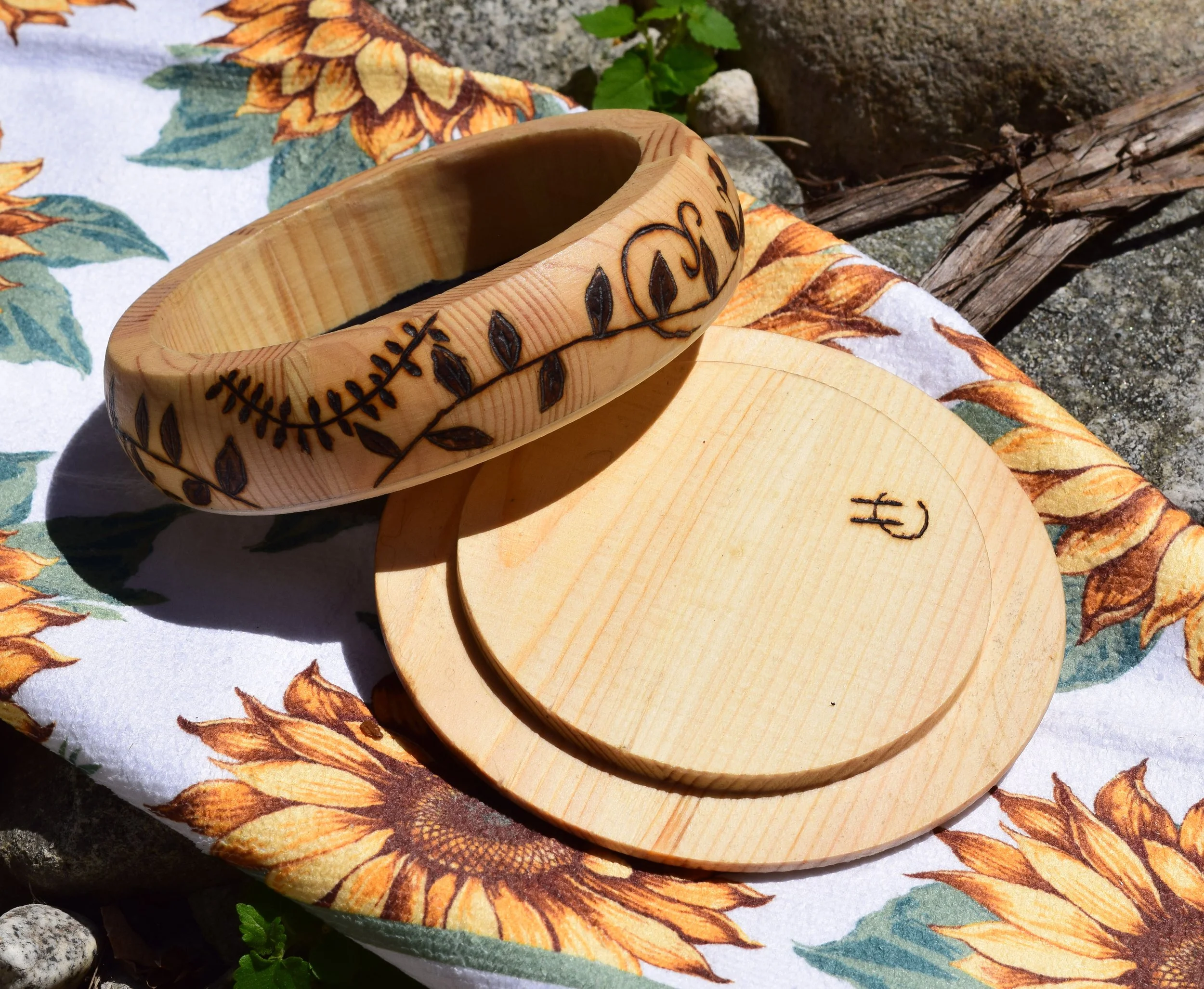 Sunflower Jewelry box side 2 A.jpg