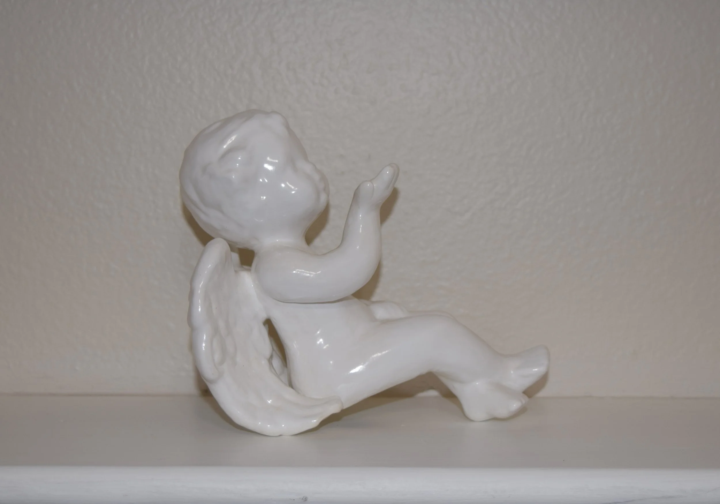 Kiss Opaque Angel_side 2.jpg
