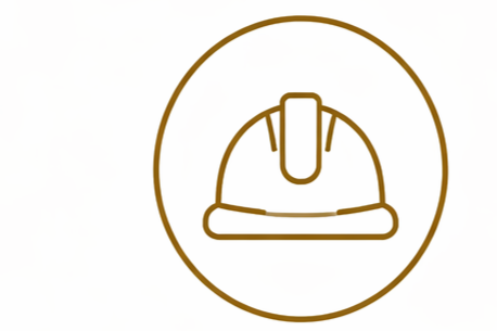 Line drawing of a construction helmet enclosed in a circle.