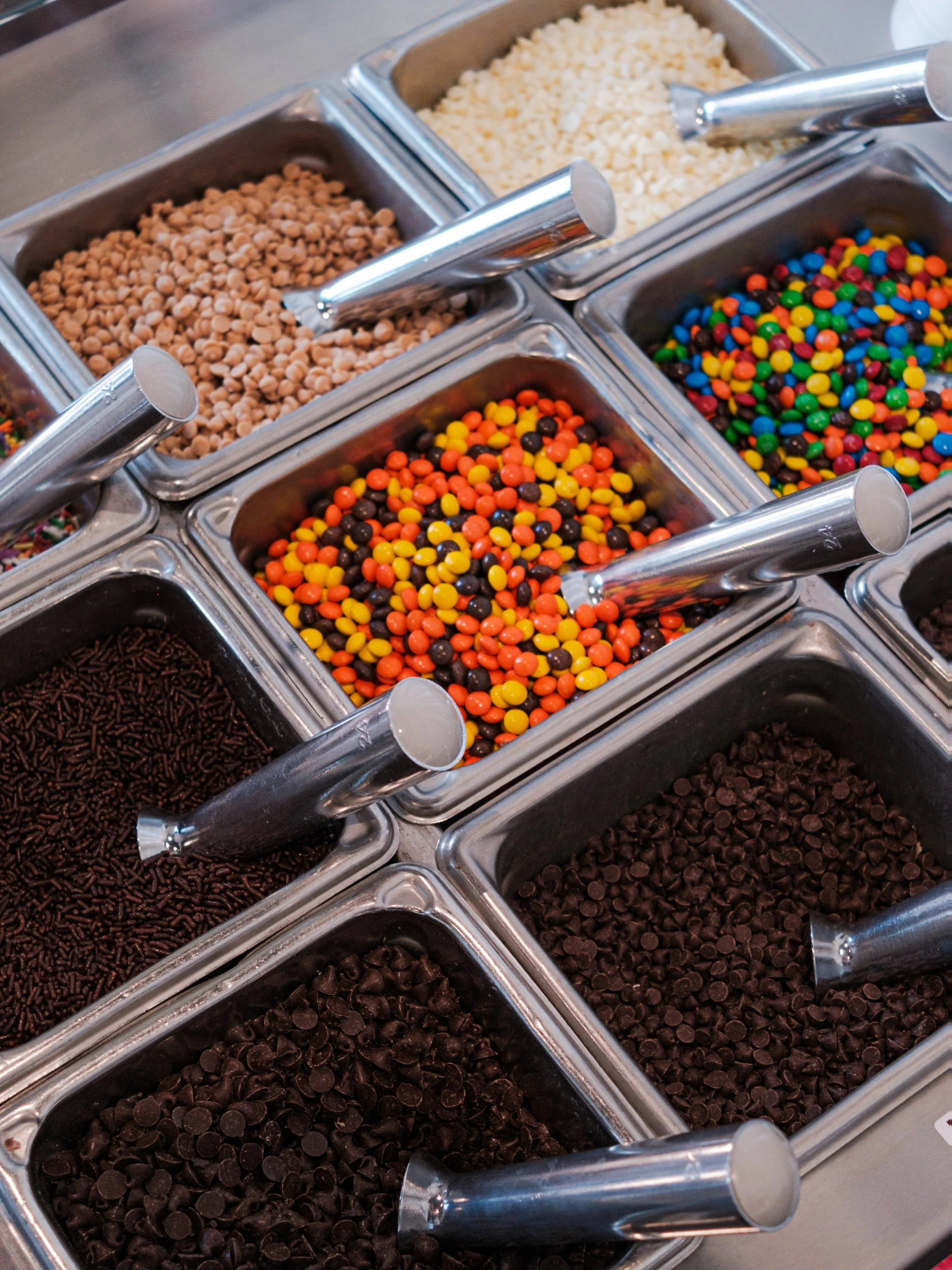 the real question isn&rsquo;t what flavor&hellip;it&rsquo;s what topping🧐

we&rsquo;ve got more than you think. comment yours below and let&rsquo;s see what St. George is obsessed with👇 

full topping menu in highlights + link in bio!

#udderguys #