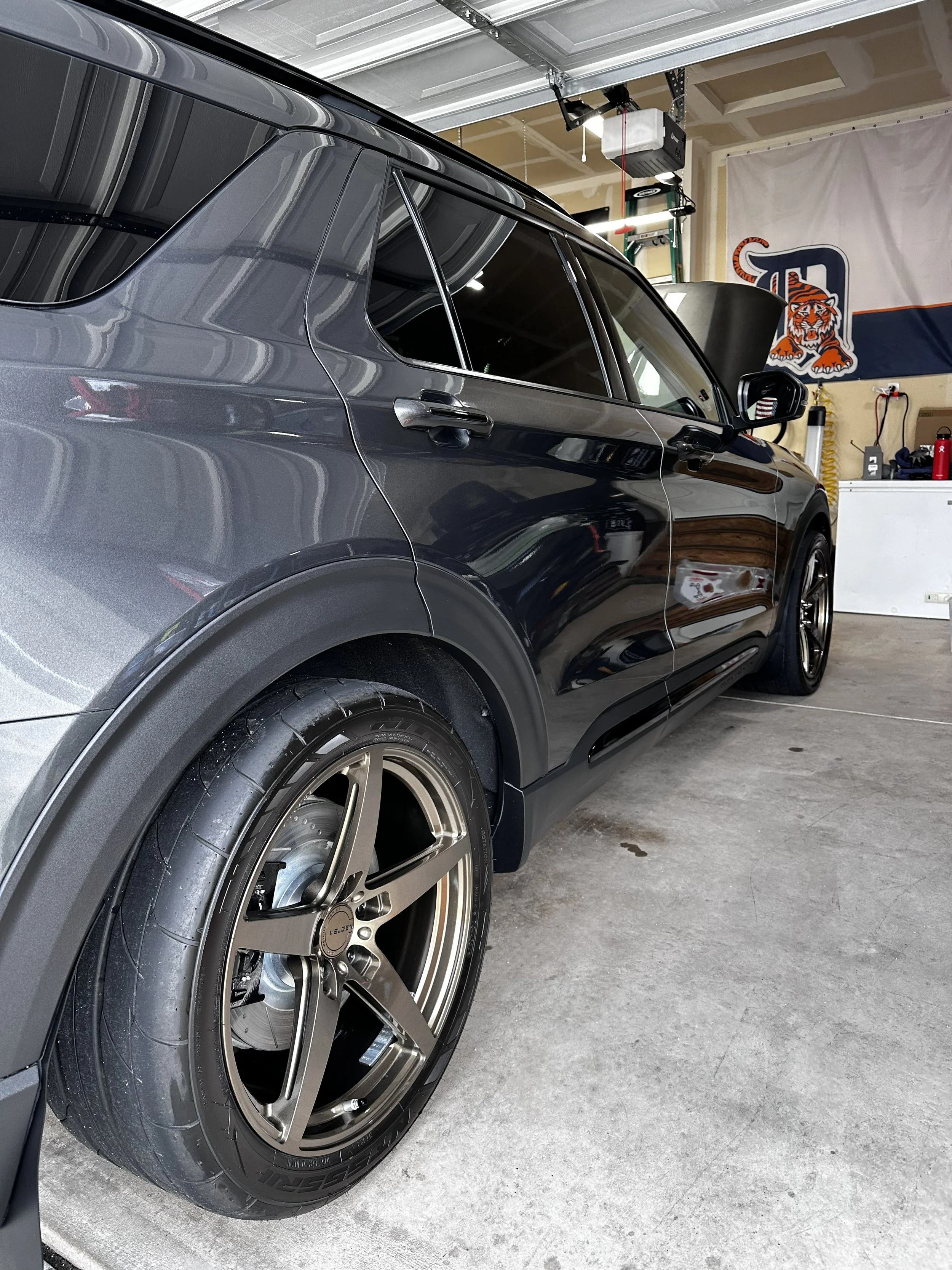 SUV/Truck Premium Detail (Clay bar/Wax & Polish)