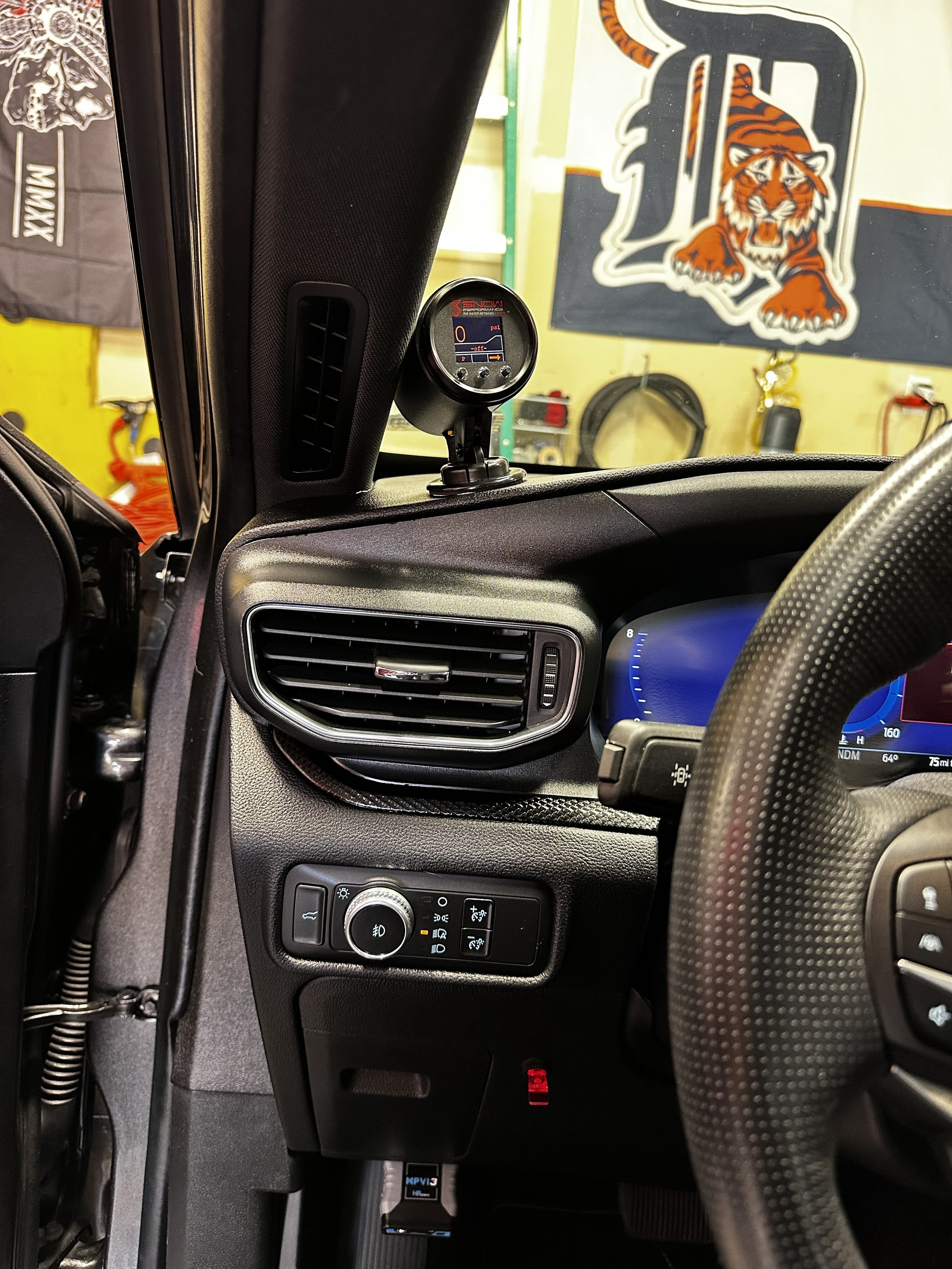 SUV/Truck Premium Detail (Clay bar/Wax & Polish)
