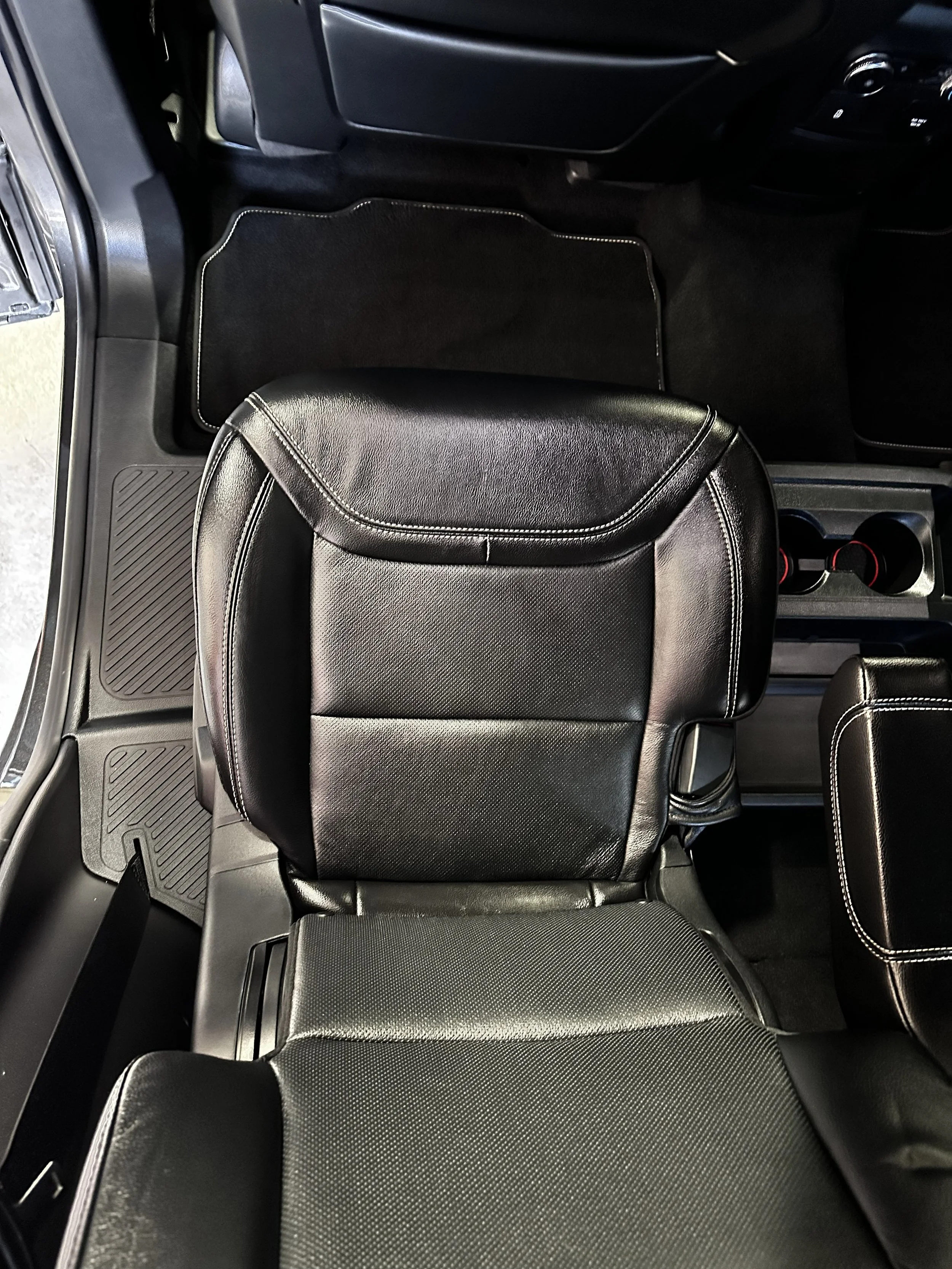 SUV/Truck Premium Detail (Clay bar/Wax & Polish)