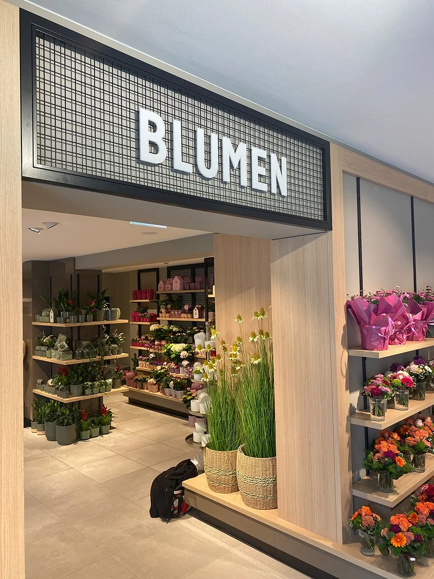 Monolitho-lichtwerbesysteme-Acrylbuchstaben-EDEKA-Bienemann-01.jpg