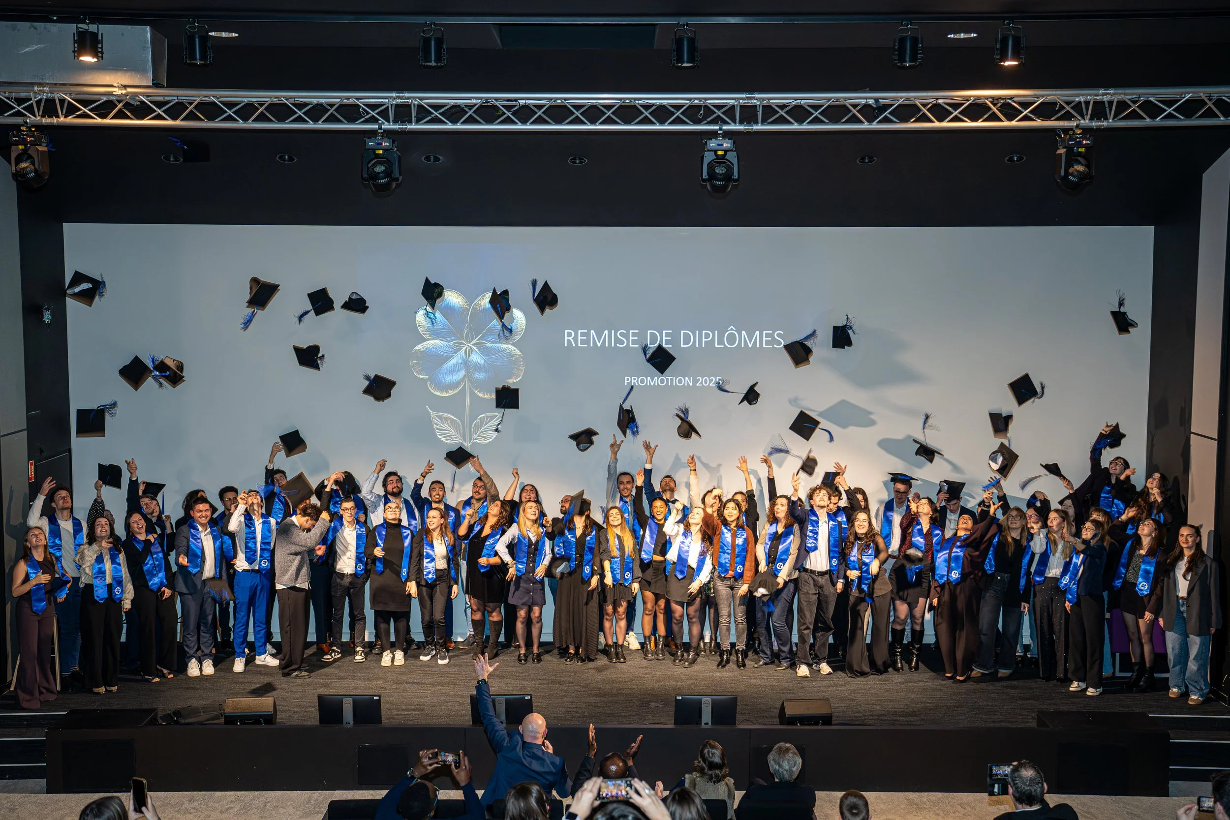 REMISE DES DIPLÔMES - ESUP