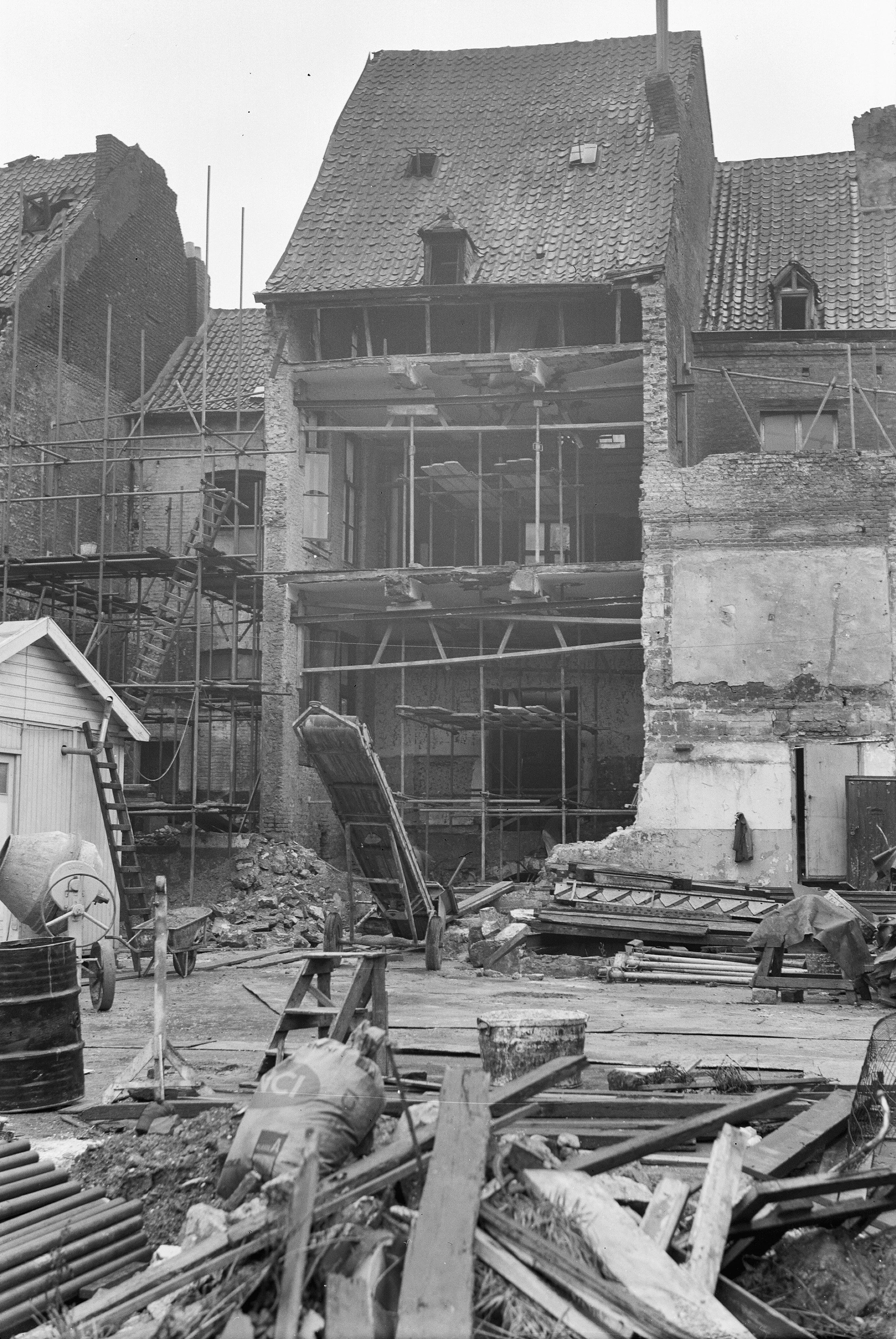 Soms meer behouden dan de voorgevel, hier Stokstraat 39-43 [HW/RCE] 