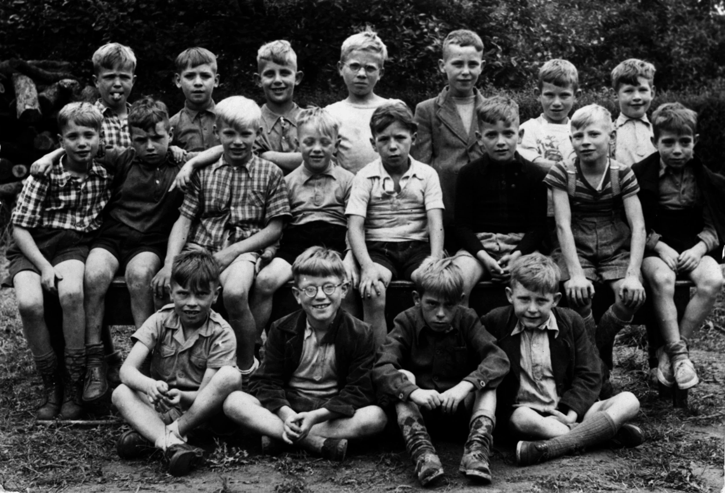 Kinderen op het jaarlijkse kamp in Swalmen 1955 [TB]