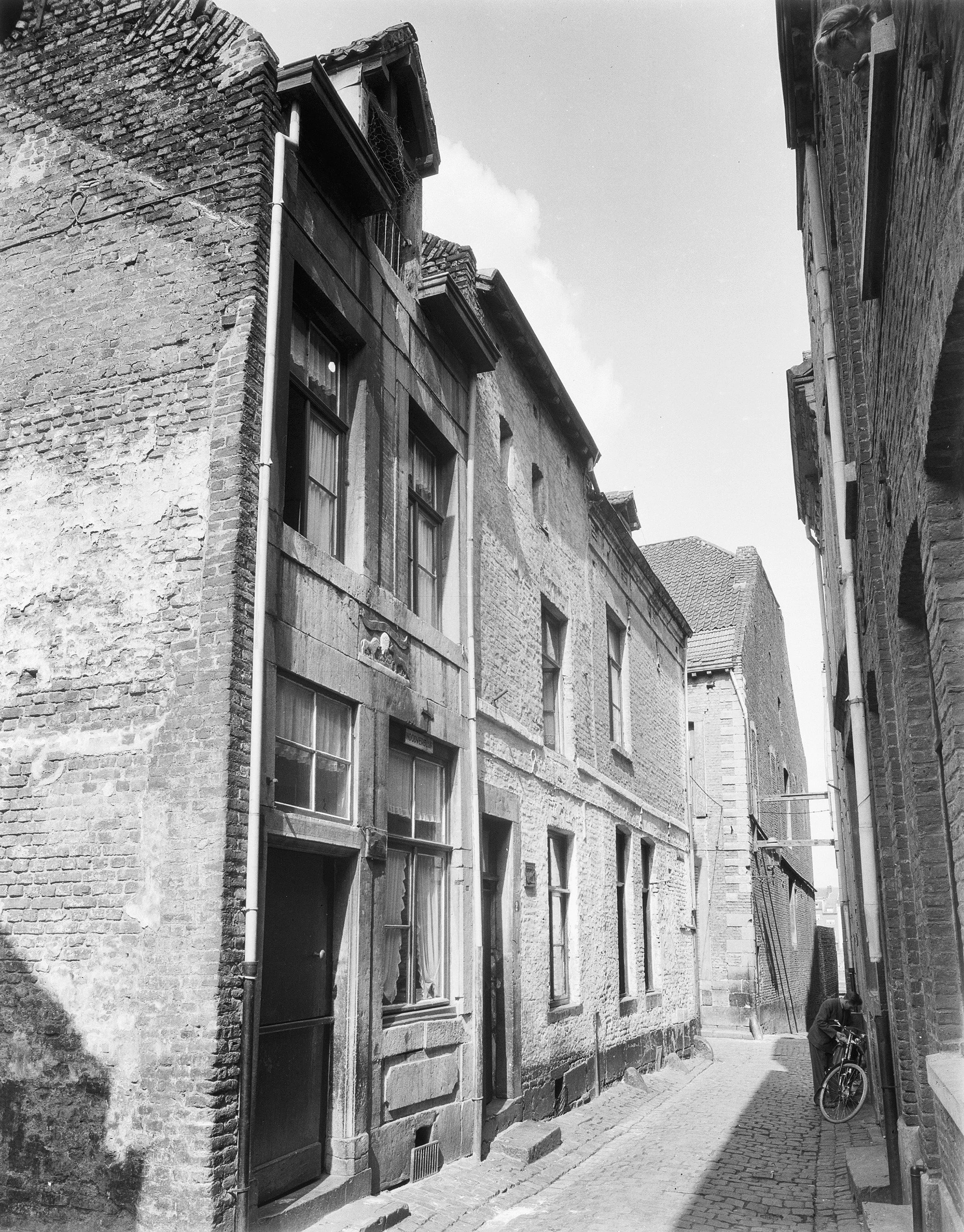 Kantoortje Castorius, Plankstraat 4, hier in 1954 [GTD/RCE]