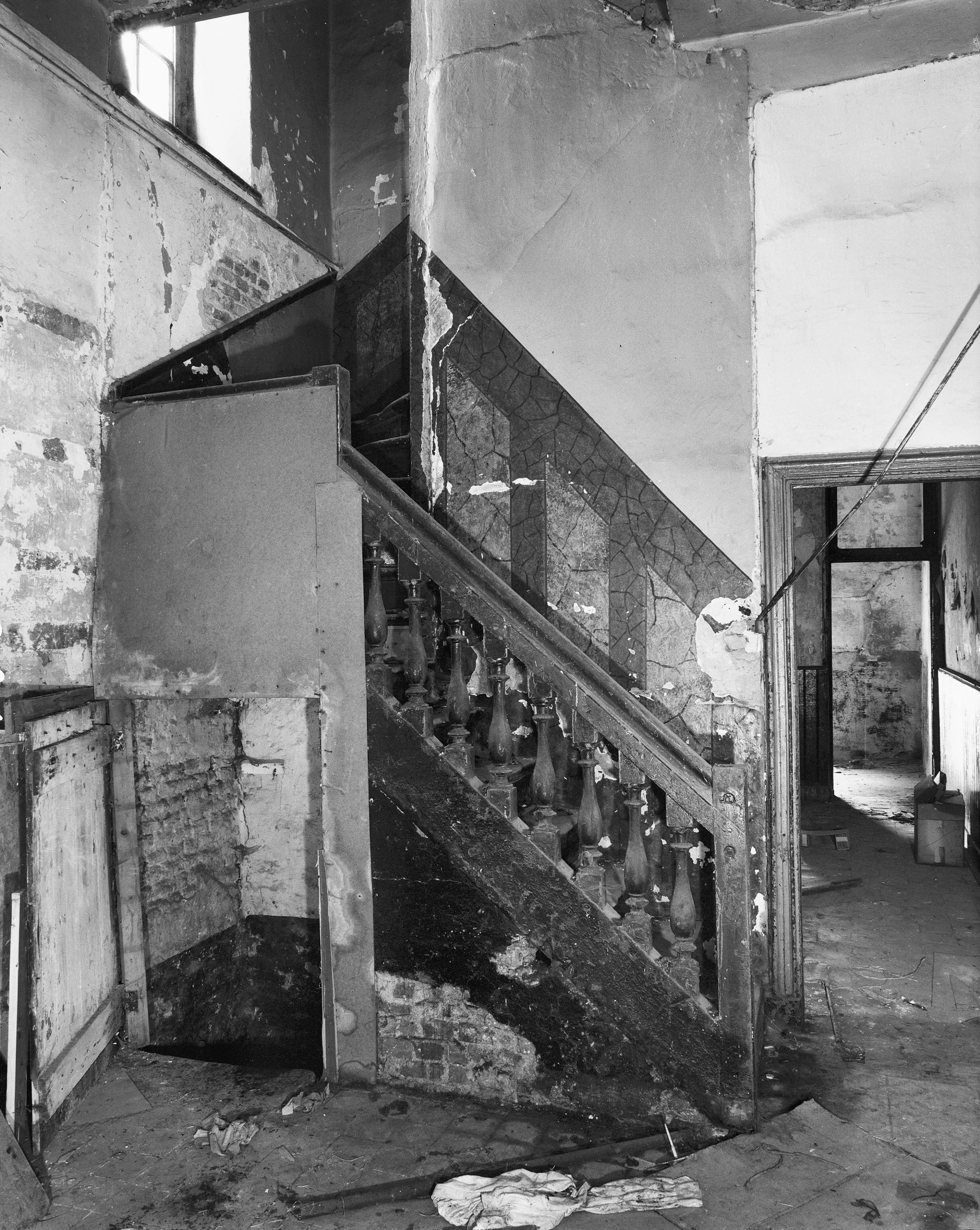 Trap in het mensenpakhuis Stokstraat 35/37, 1966 [GJD/RCE]