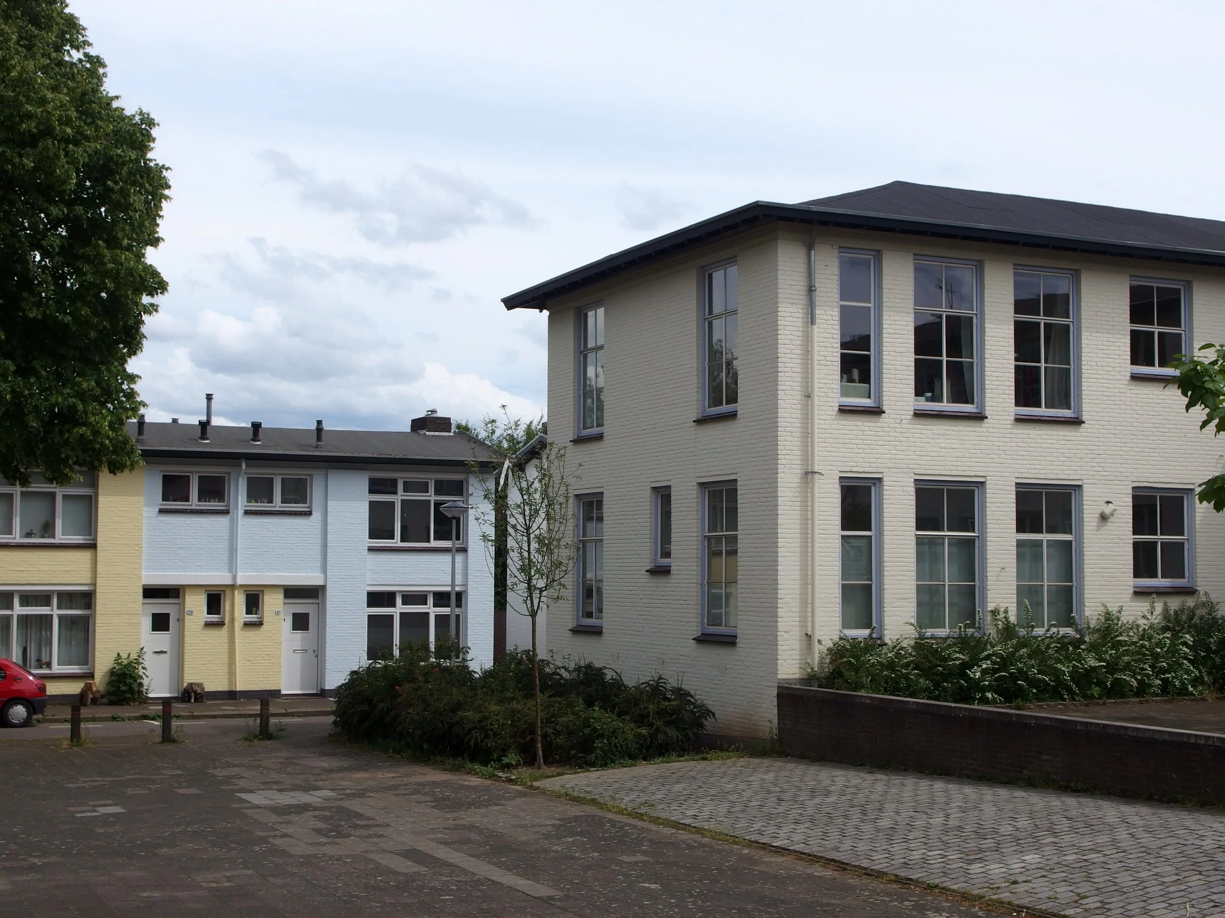 Woonschool De Ravelijn, geopend in 1955 en actief tot 1982, ca. 2005 [MA]