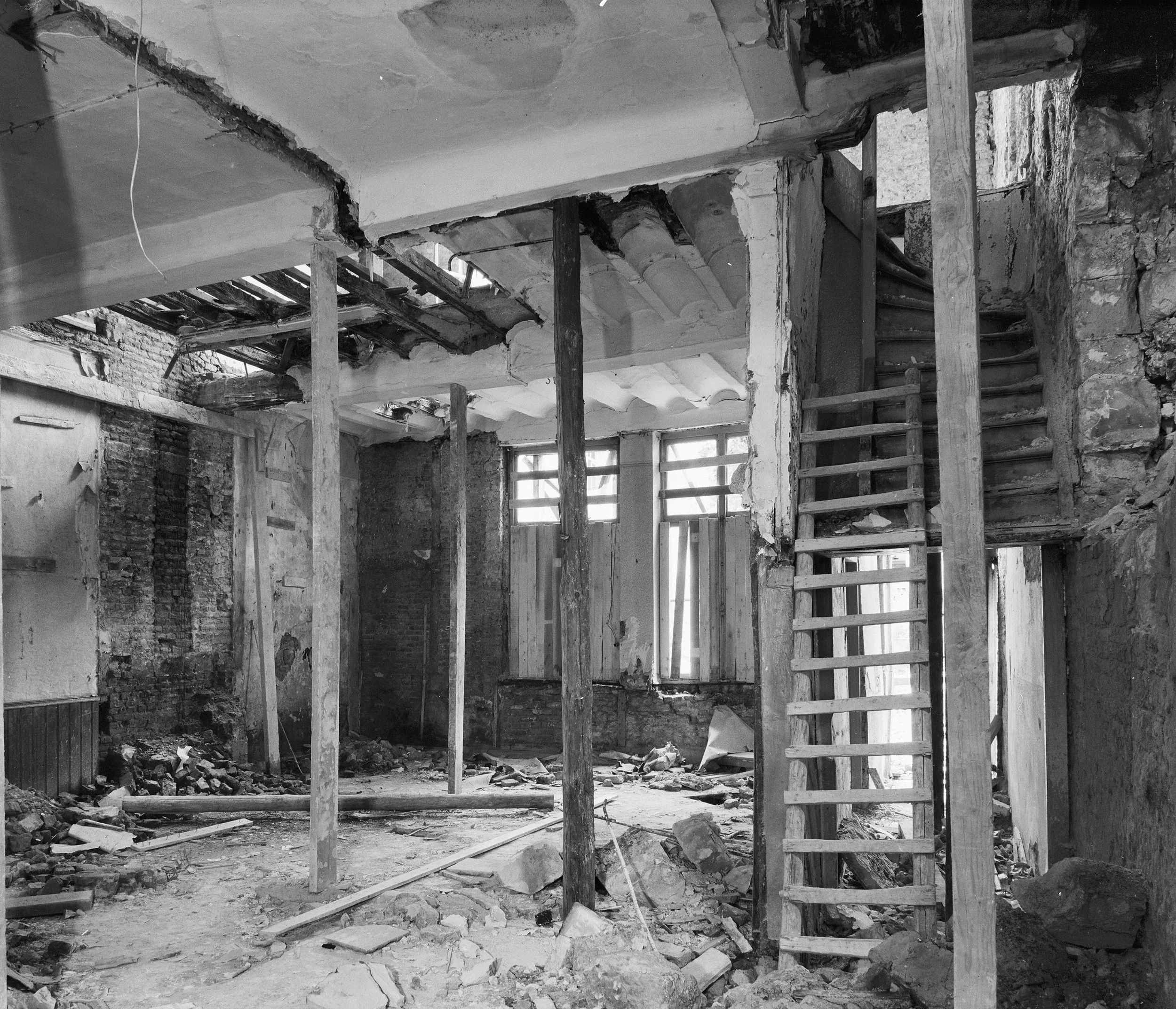 Winkeltje Bams, achterkamer, Stokstraat 32, 1964 [RCE]