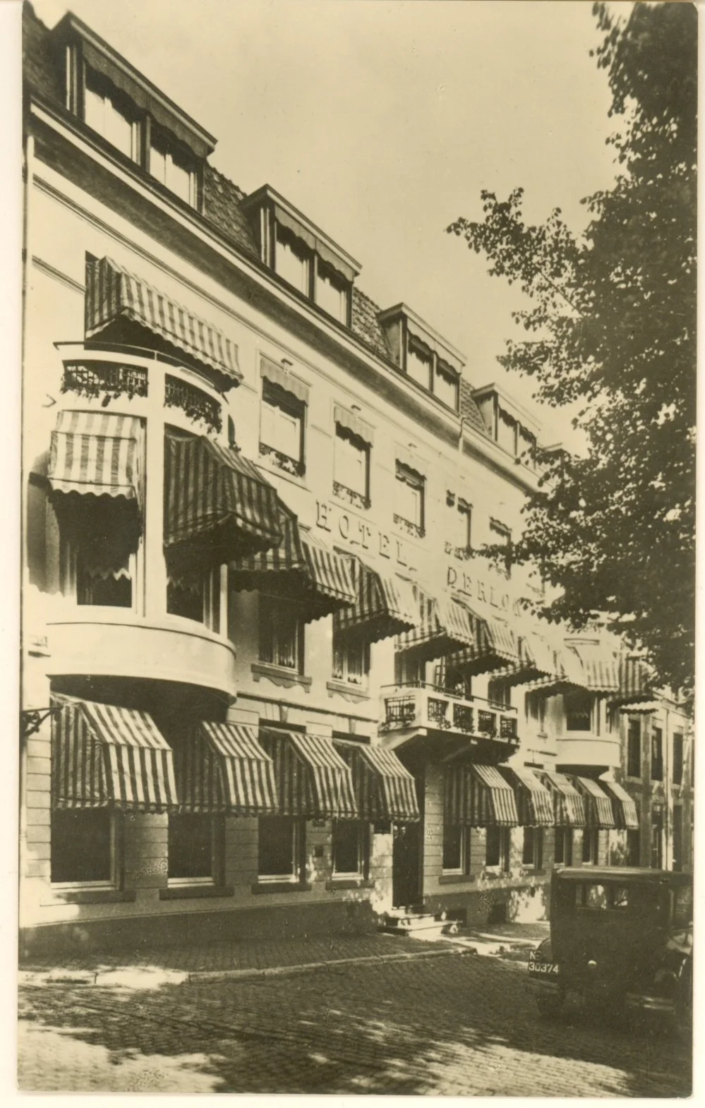 Hotel Derlon, waarschijnlijk jaren twintig of dertig [HC]