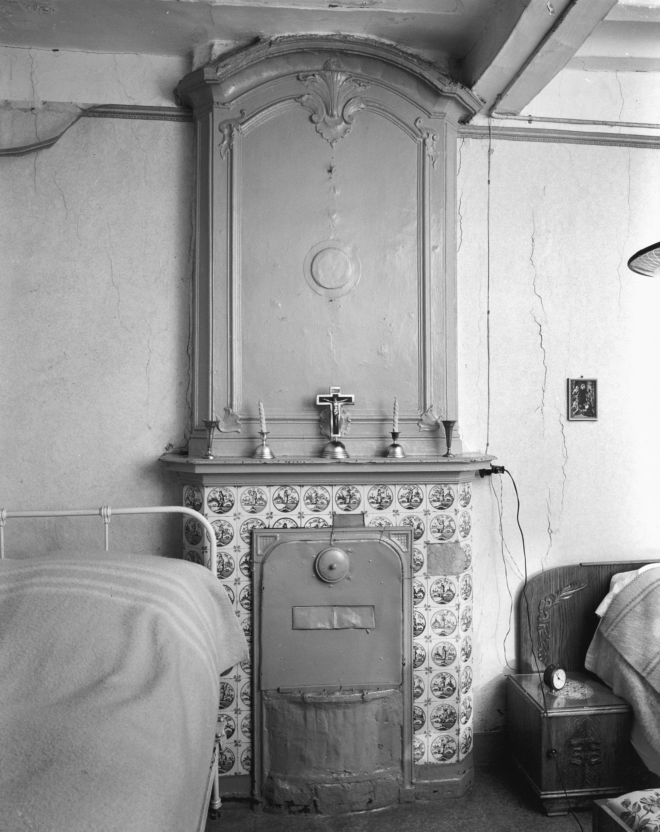 Winkeltje Bams Stokstraat 32 de slaapkamer van Fina, 1964 [RCE]