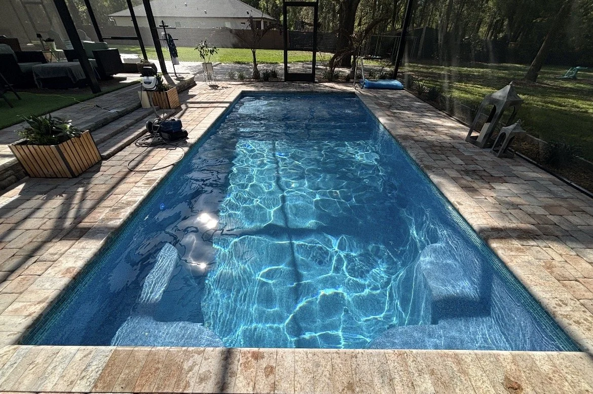 How Often Should a Pool Be Professionally Cleaned in Florida?