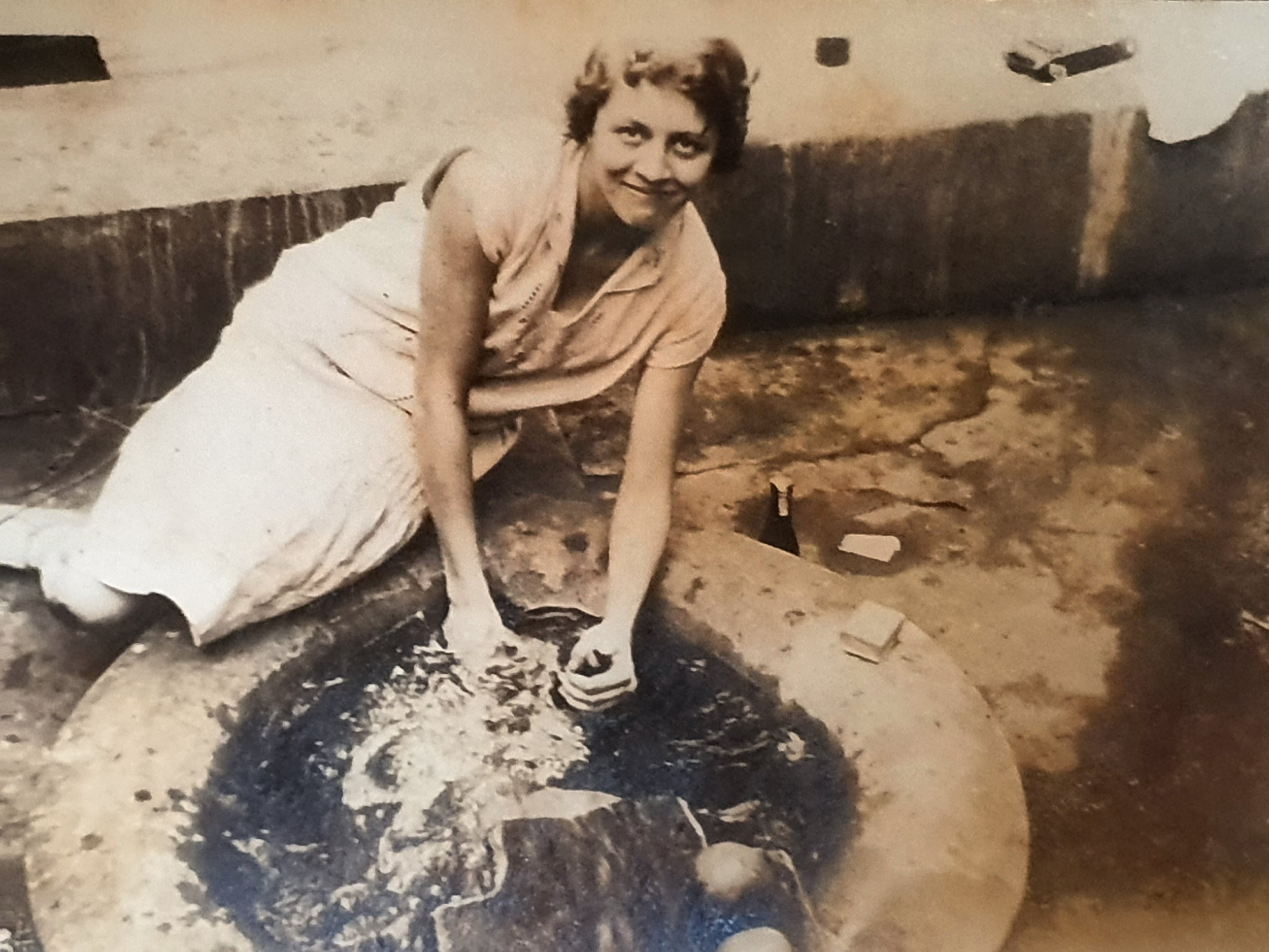 Elsa na casa da Rua Padre João Manuel