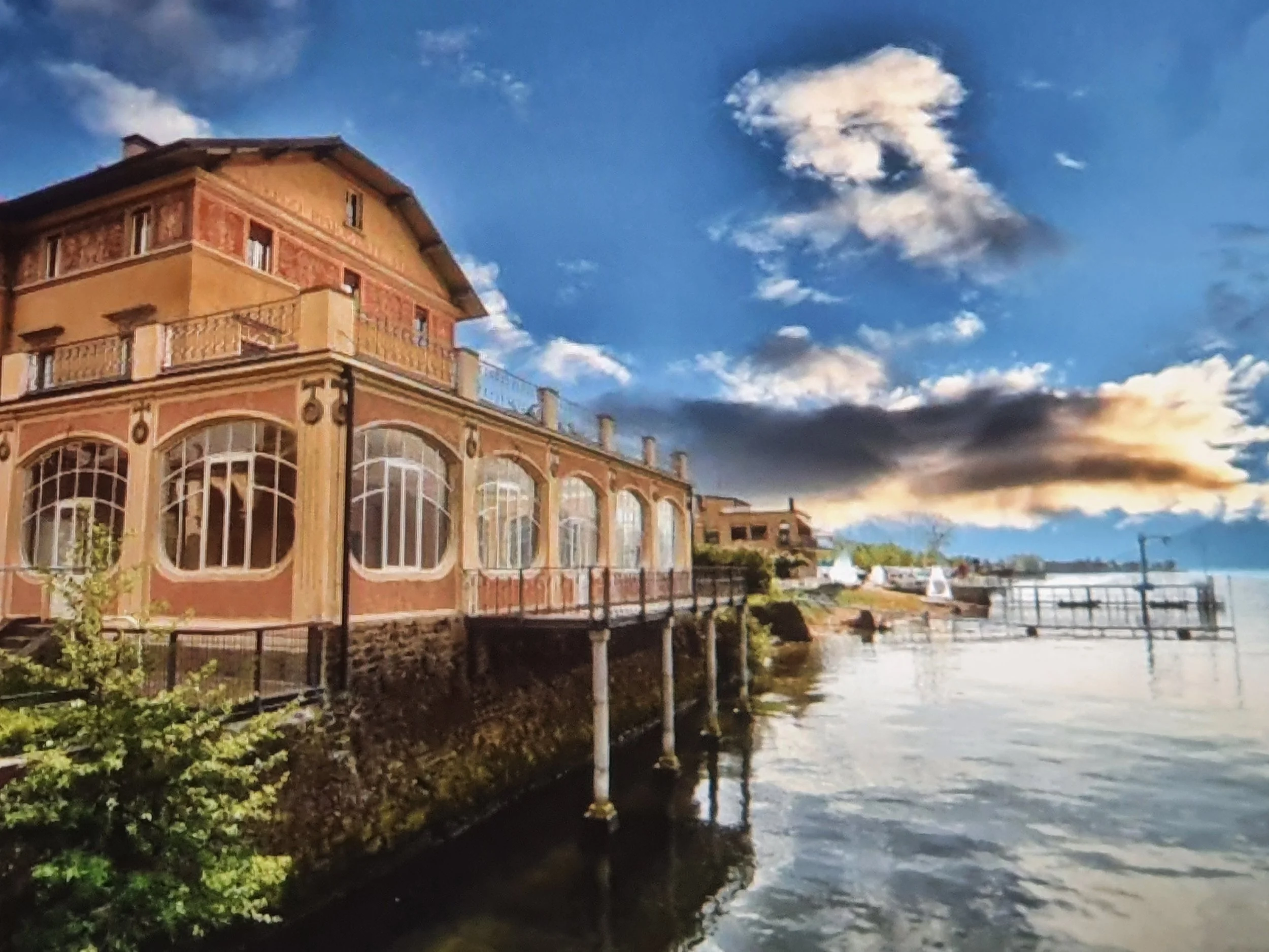 Palazzo Verbania (1905), centro cultural de Luino