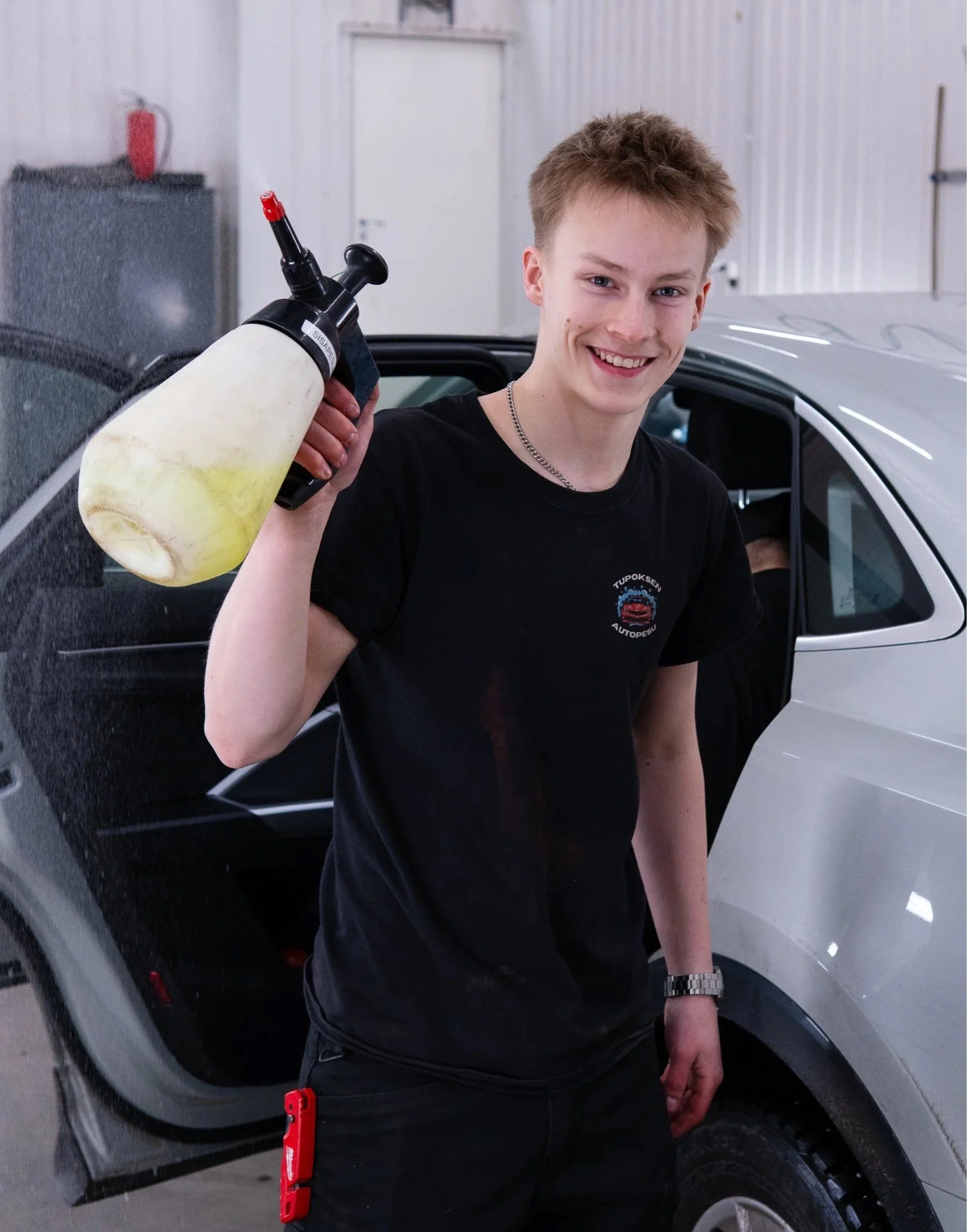 Tupoksen Autopesu - Yrityskuvat