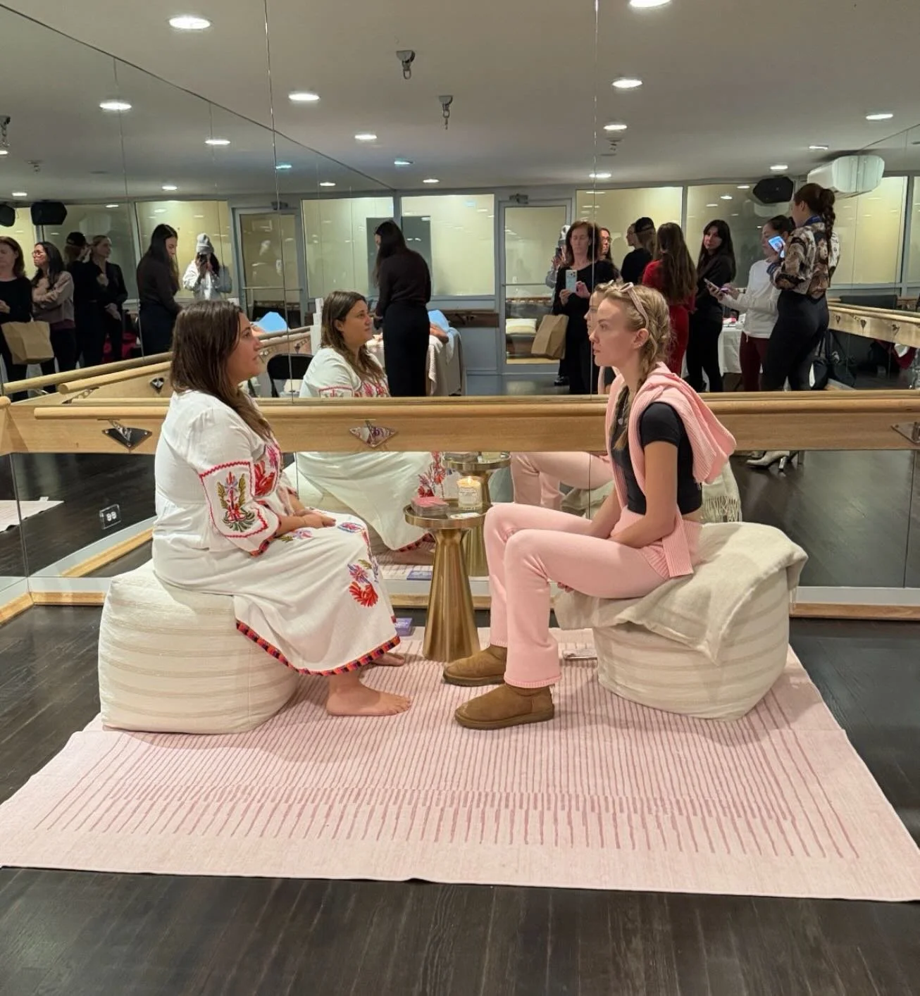 I had such a lovely time doing soul readings and mini spiritual guidance sessions at @taylorannepearl Galentines event at @hollyrilinger @theliftedmethod . Thank you so much for having me it was such a nice experience and I&rsquo;m so thankful for be