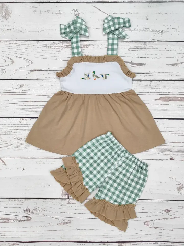 Girl Duck Appliqué Checkered Print Set