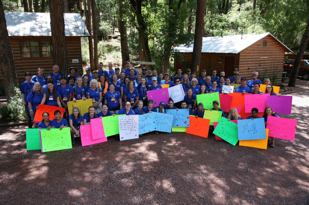 Group-photo-2017-volunteers-team-2-1024x682.gif