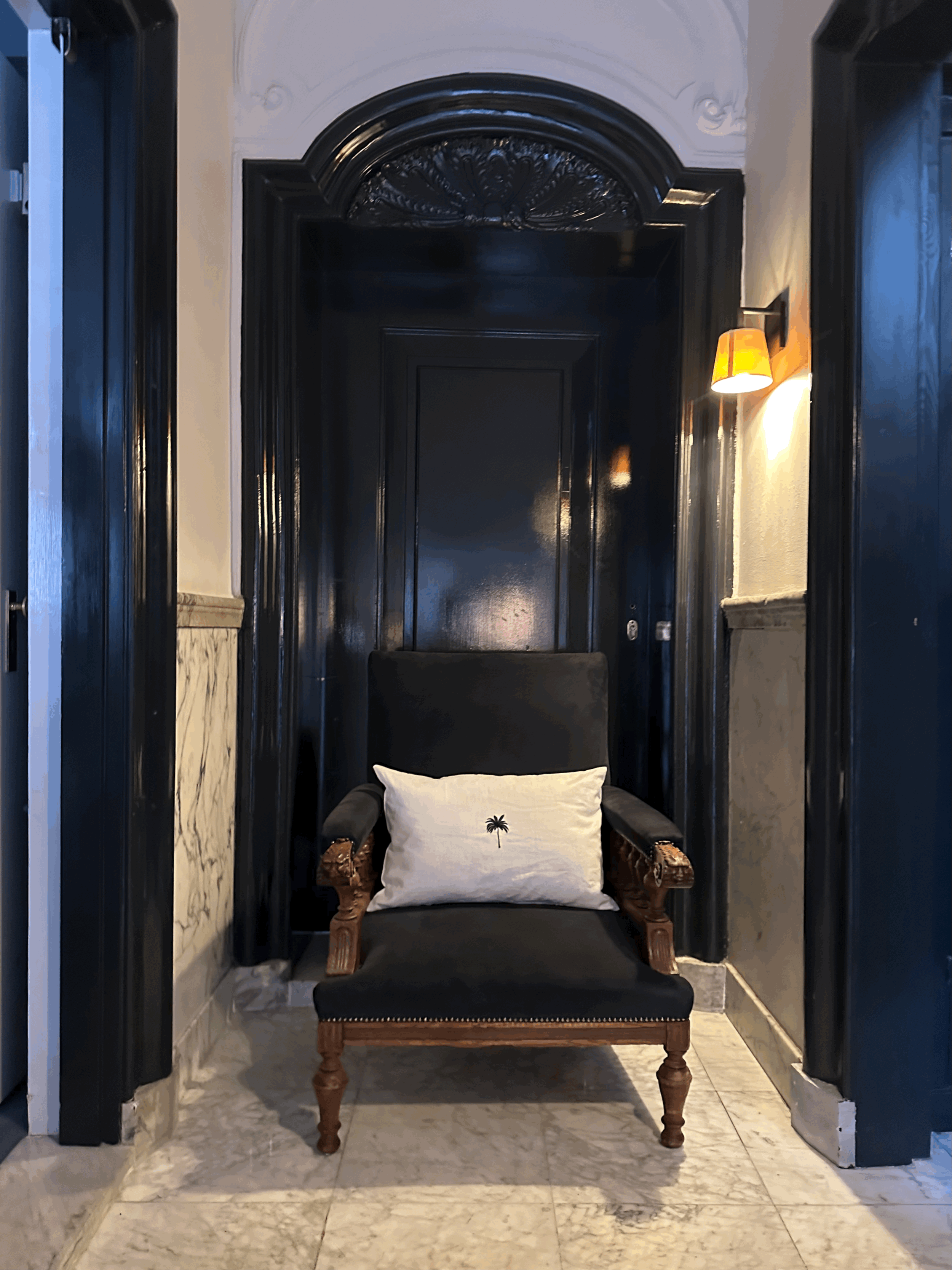 The Iconic Piece - white  linen by SUITE PARADISE