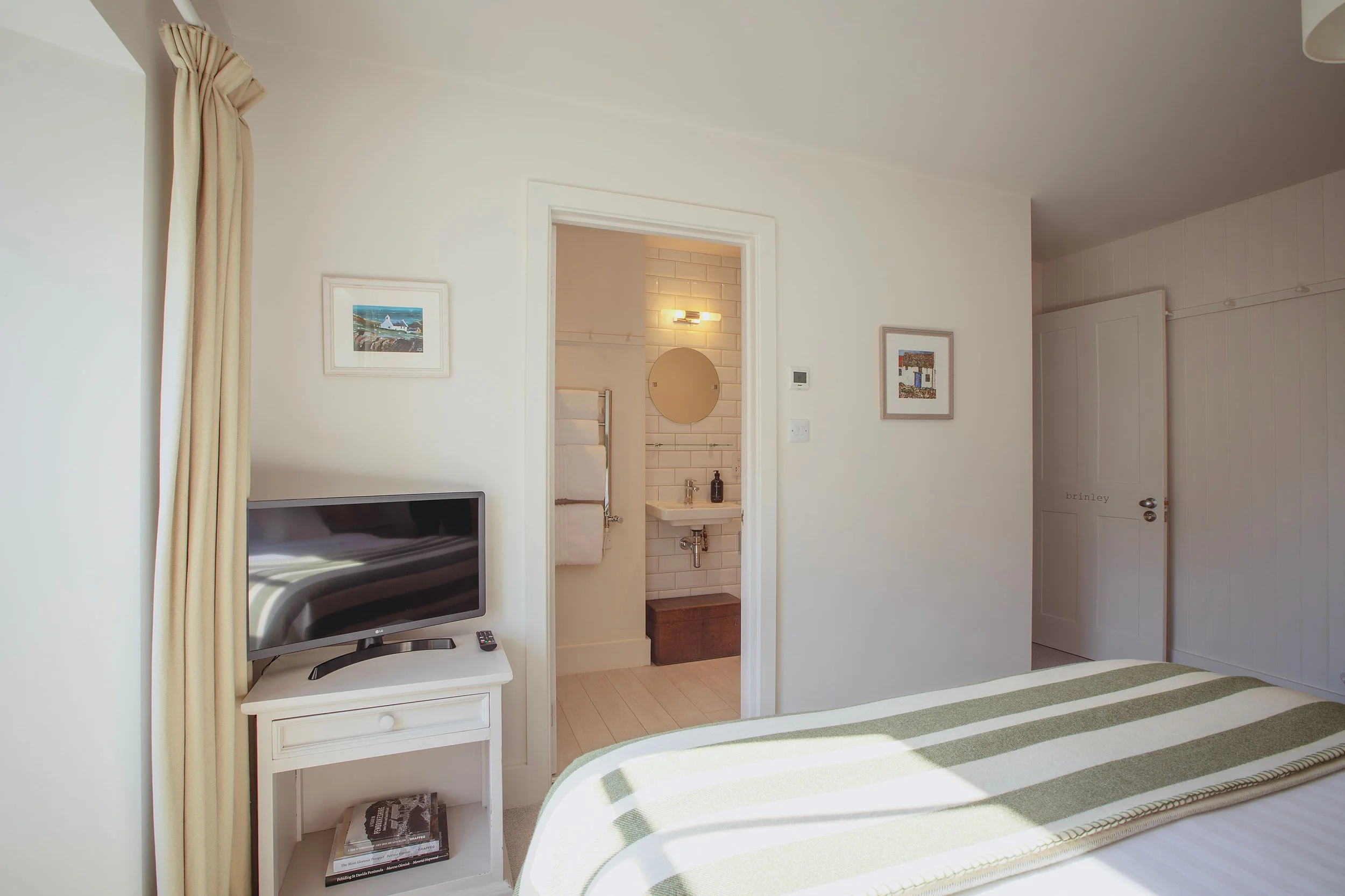 Heather_Birnie_Escape_to_Pembrokeshire_044.jpg