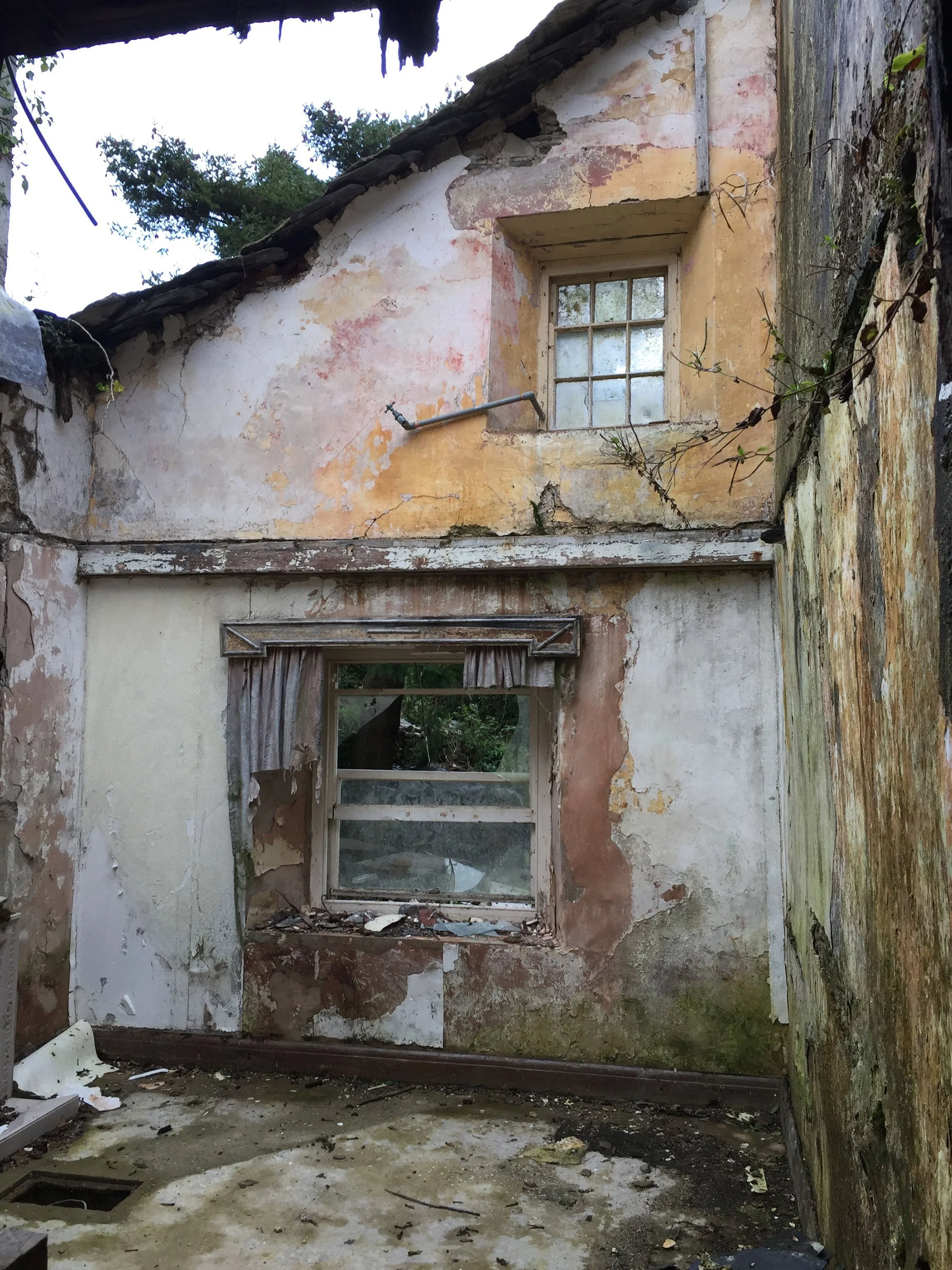 Escape_to_Pembrokeshire_Renovation_005.jpg