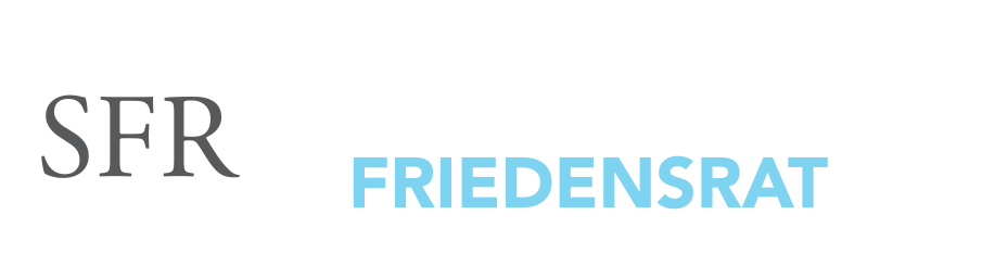 Logo des Schweizerischen Friedensrats, bestehend aus einem schwarzen Hintergrund, einem weißen Kreis mit den grauen Buchstaben 'SFR' und dem Text 'Schweizerischer Friedensrat' in Schwarz und Blau.