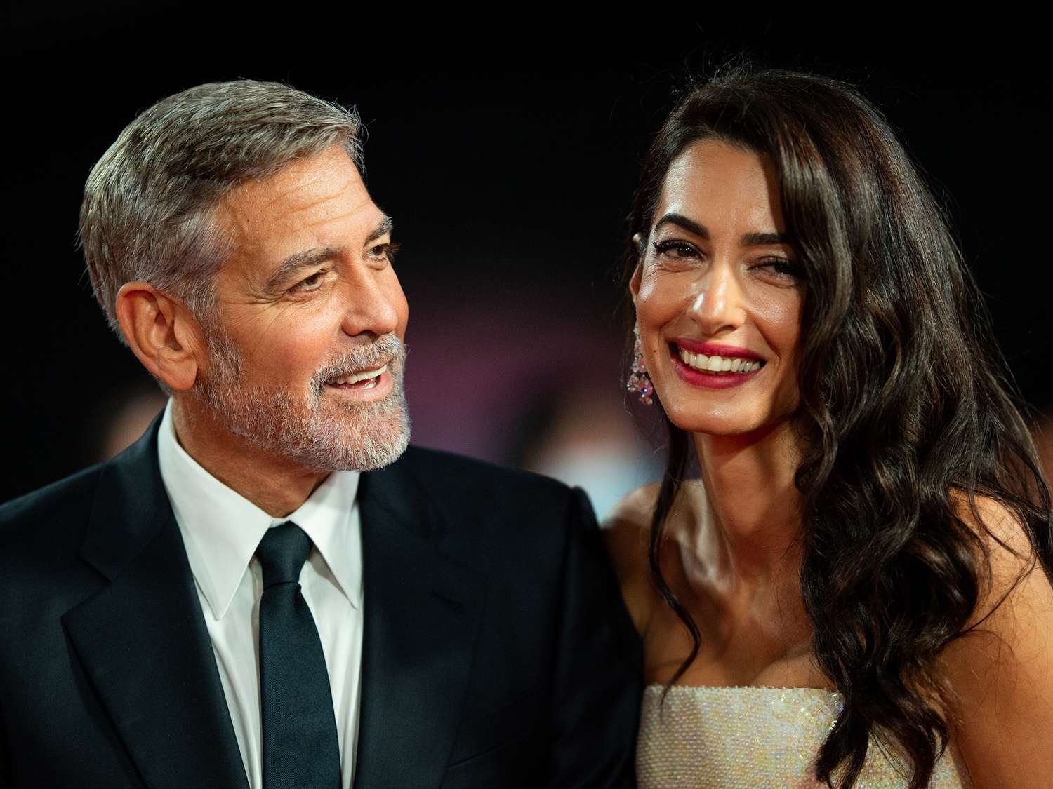 The Clooneys Never Fight? Here's What a Therapist Really Thinks About Conflict-Free Marriage
