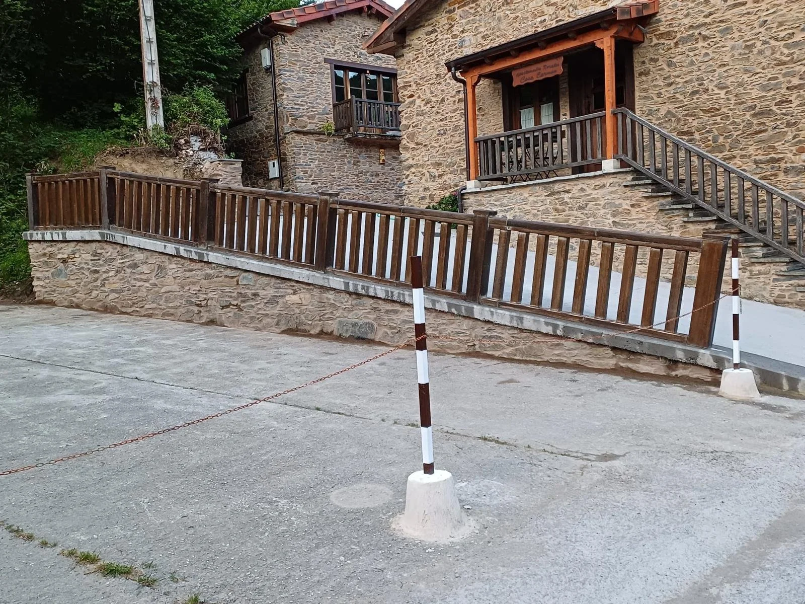 Balaustrada en hormigón imitación madera de Prefabricados Hermanos Cuevas (Badajoz)